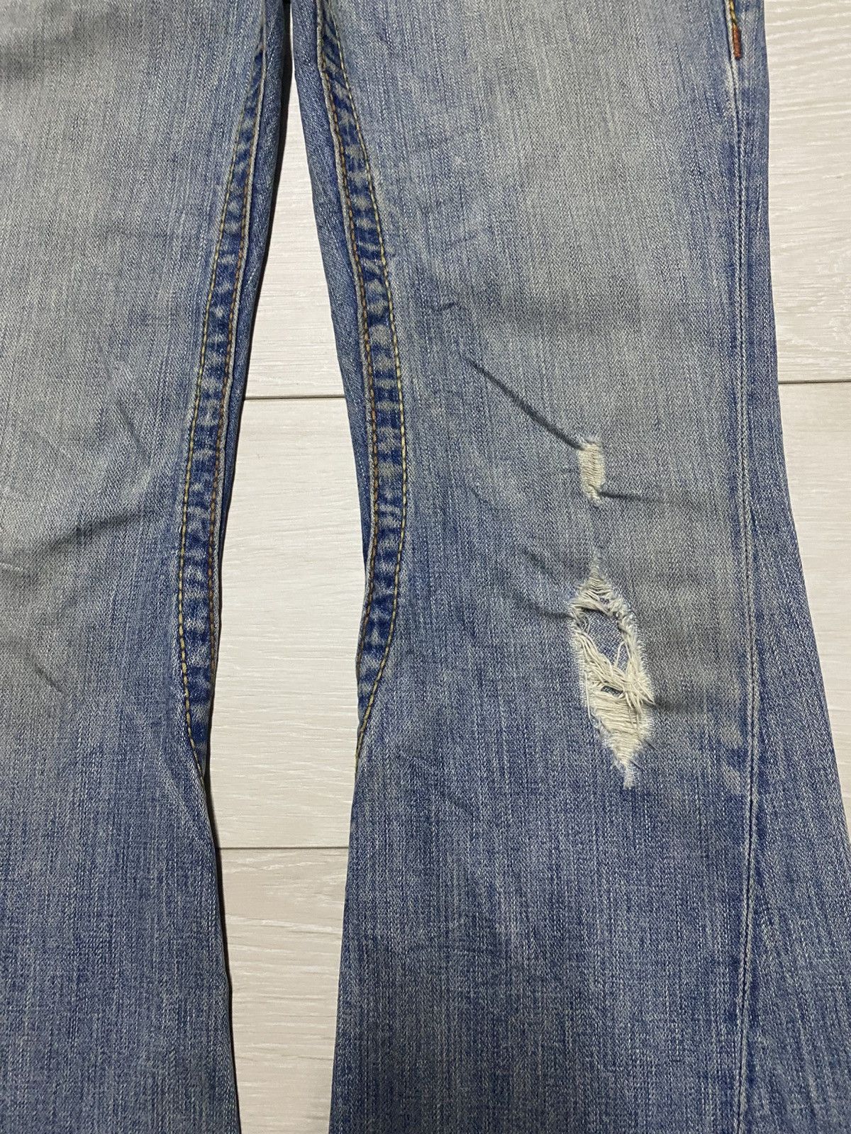 Tornado Mart True Religion Light Wash Super Flare Distressed Jeans Size US 29 - 8 Thumbnail