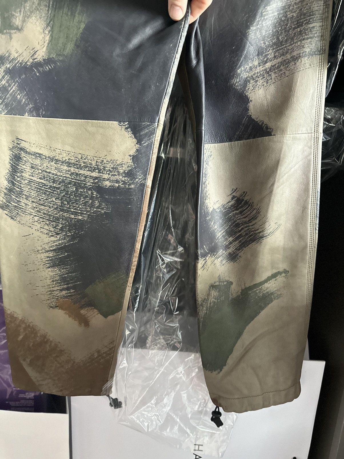 Diesel 🤑🤑🤑 Diesel leather camo sweatpants joggers small jeans pants Size US 30 / EU 46 - 24 Thumbnail
