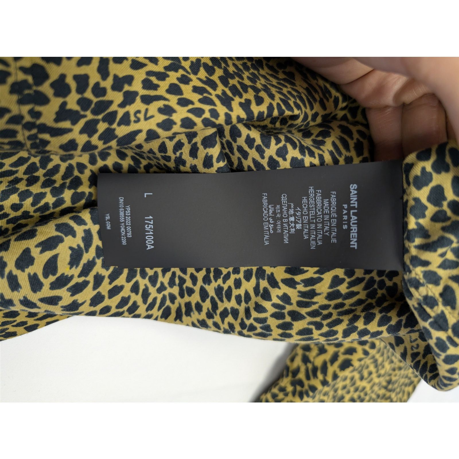 Saint Laurent Paris o1rshd1 Leopard Print Hawaiian Short-Sleeve Shirt in Black Size US L / EU 52-54 / 3 - 19 Thumbnail