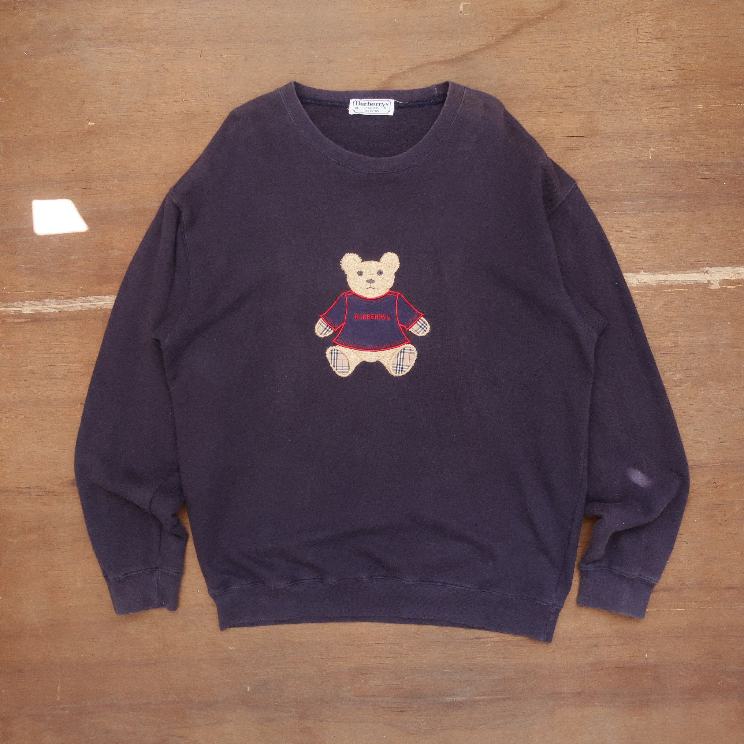 【Burberrys】1990s Teddy Bear Sweat Shirt Burberry × Vintage Burberrys 1990s The City Bear embroidered