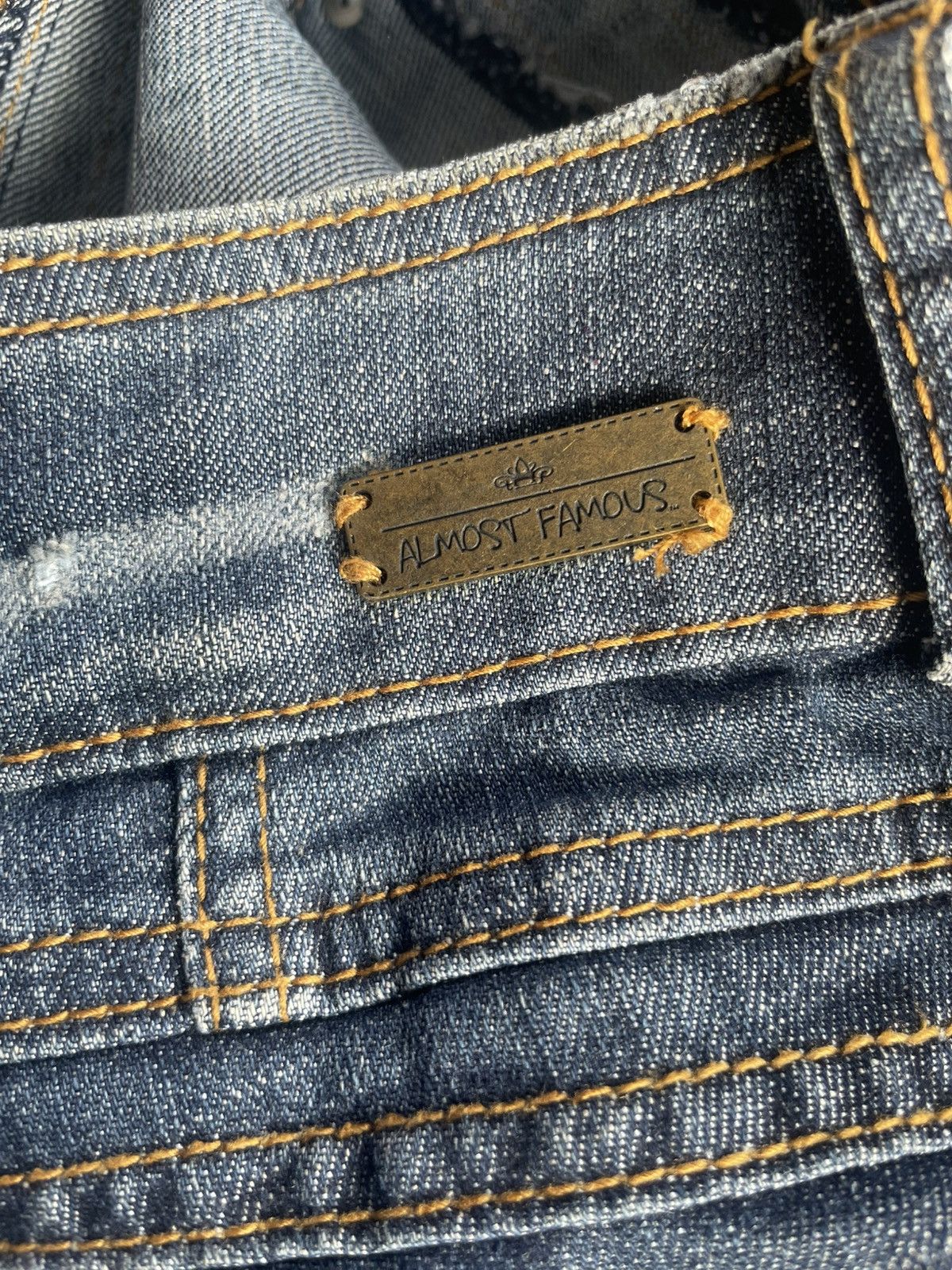 Almost Famous Almost Famous Flare Distresed Size 29" - 13 Thumbnail