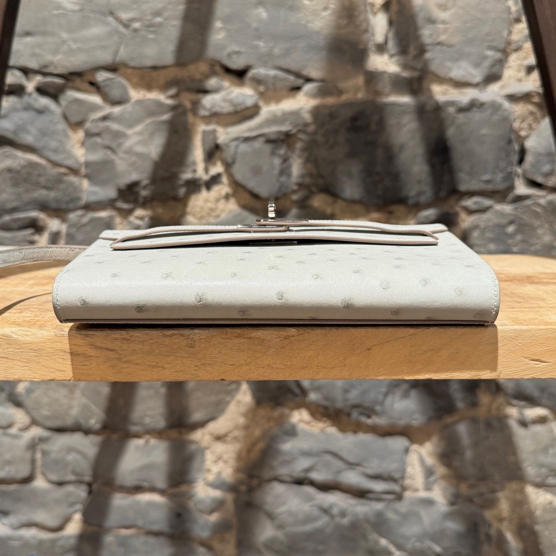 Hermes Hermès 2023 Gris Perle Ostrich Kelly To Go Wallet On Strap Size ONE SIZE - 6 Thumbnail
