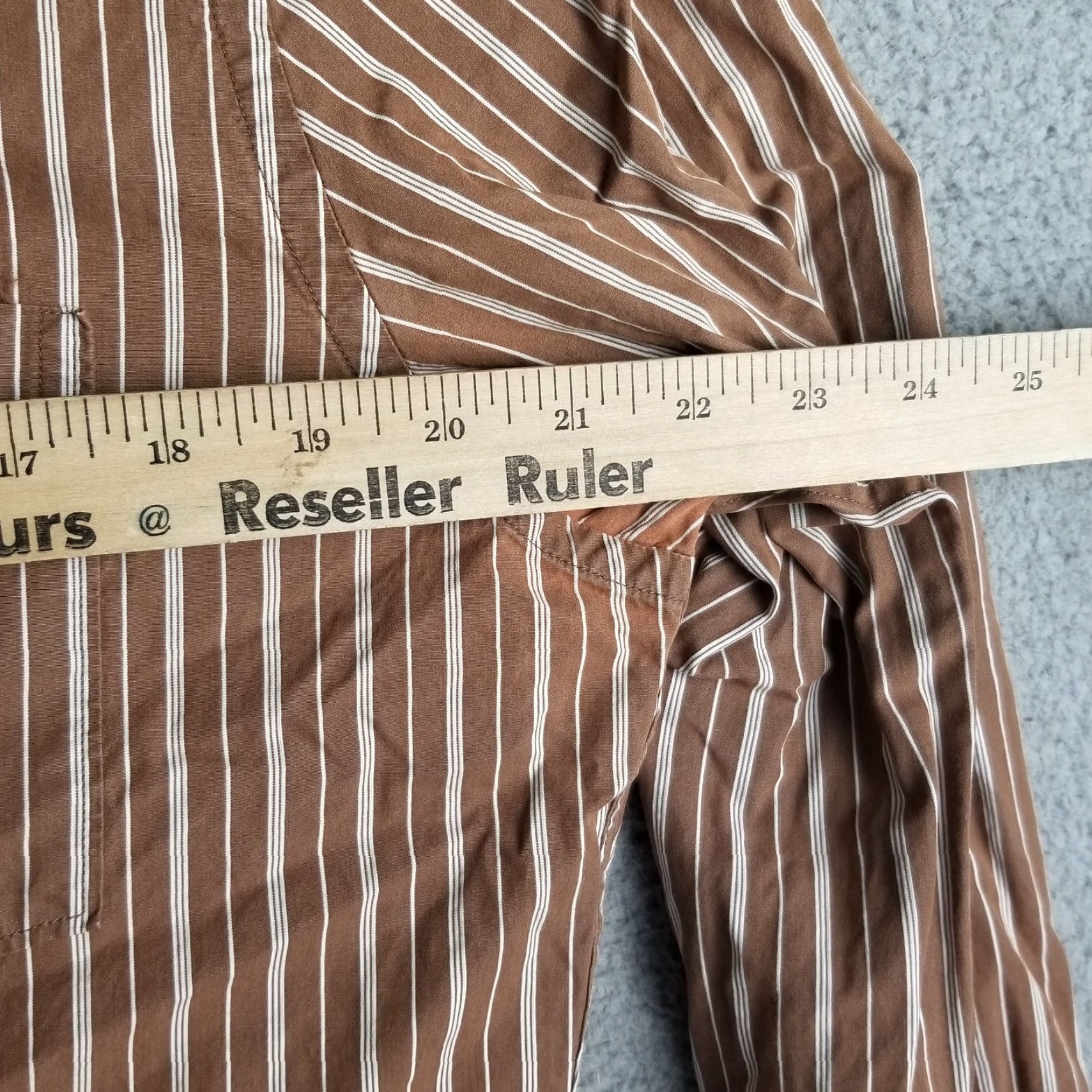 Abercrombie & Fitch Vintage Abercrombie & Fitch Men Large Brown Striped Button-Up Shirt Moose Logo Classic Preppy Size US L / EU 52-54 / 3 - 6 Thumbnail