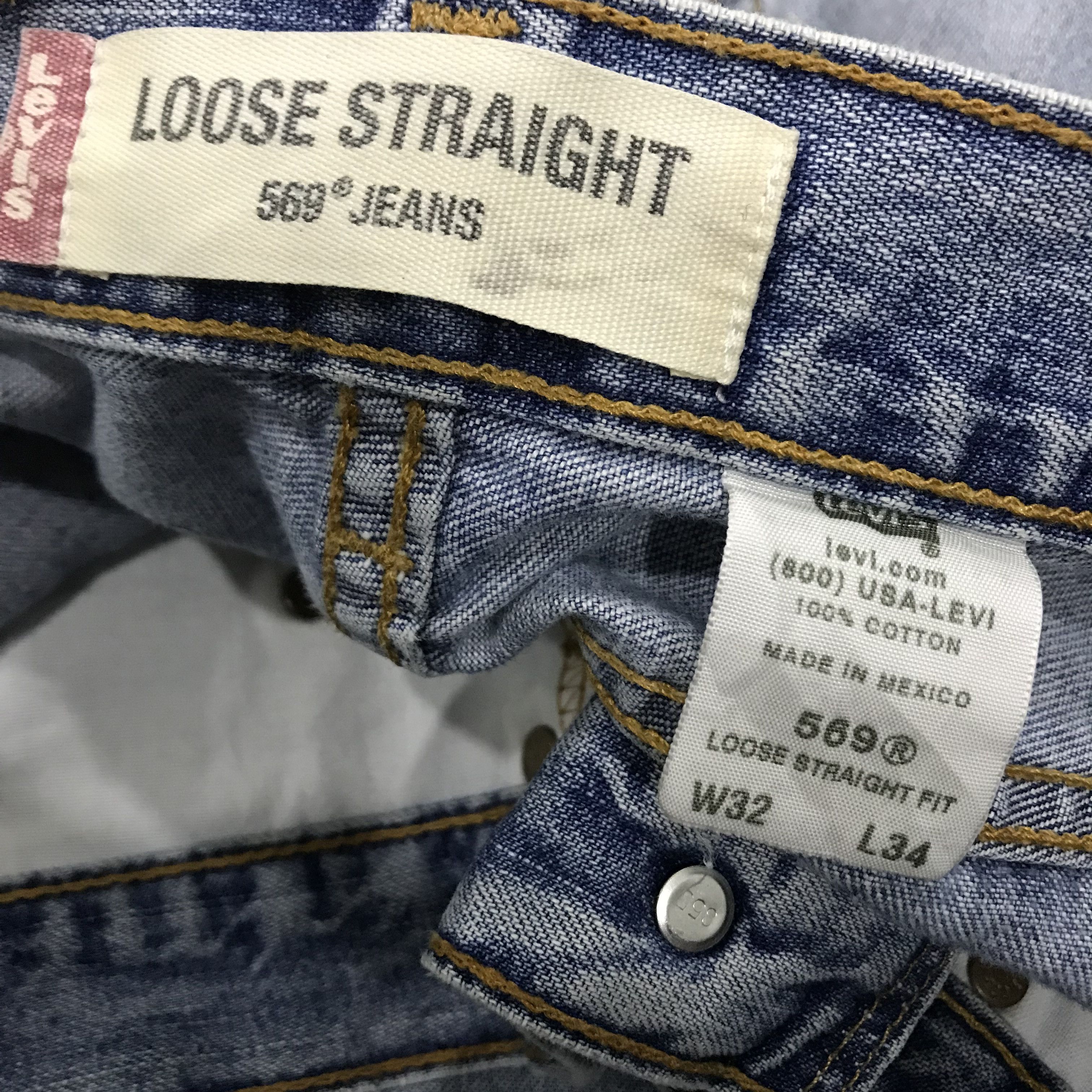 Levi's Vintage Levi’s 569 Loose Straight Light Wash Distressed Size US 34 / EU 50 - 13 Thumbnail