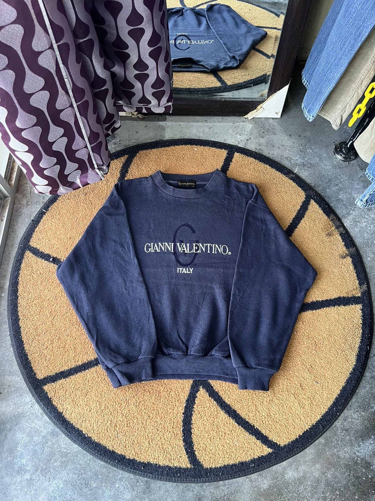 Gianni Valentino 🔥Vintage Gianni Valentino Italy Crewneck Sweatshirt Size US M / EU 48-50 / 2 - 2 Thumbnail
