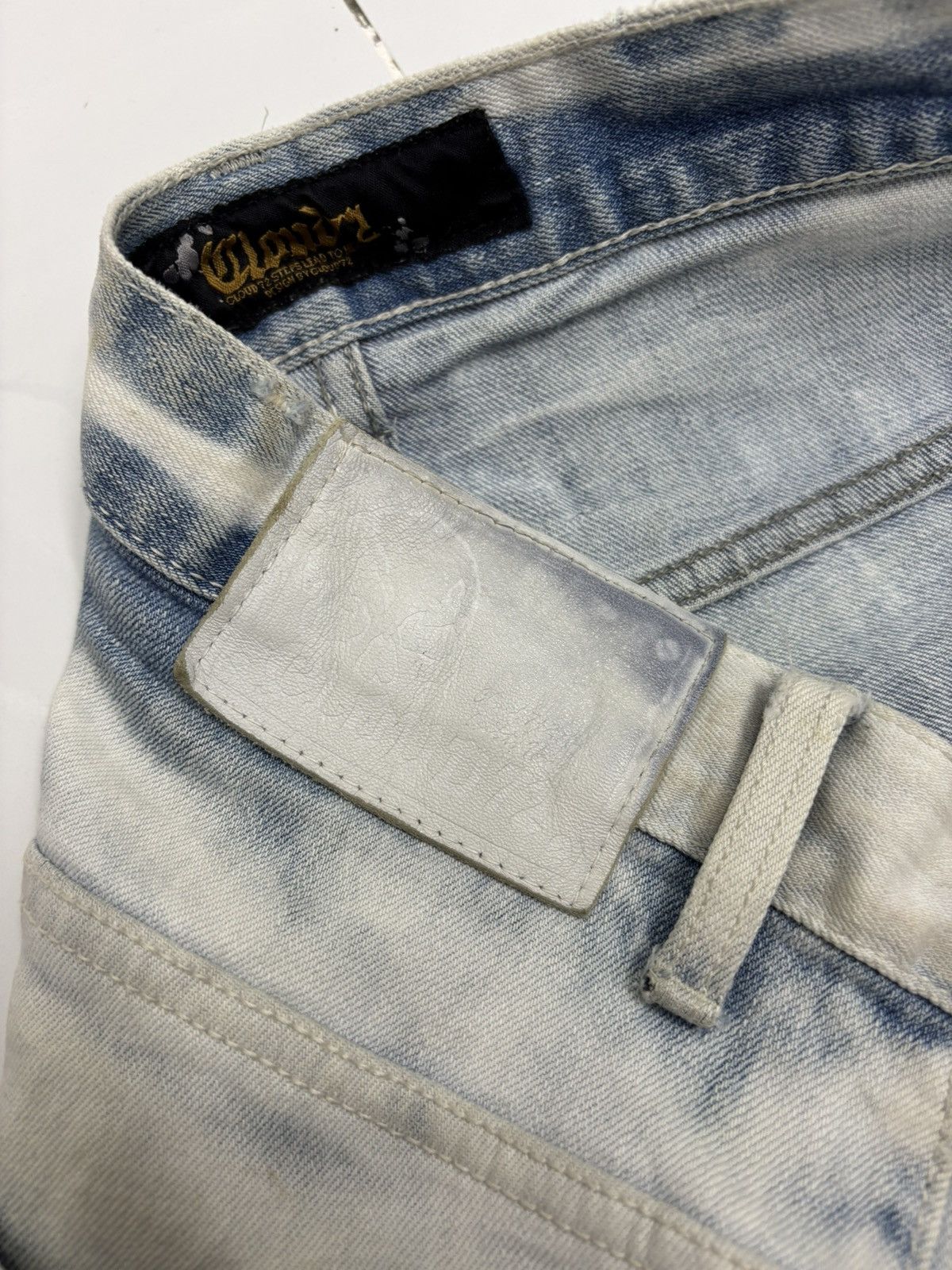 If Six Was Nine × Le Grande Bleu (L.G.B.) × Yasuyuki Ishii 🔥VINTAGE CLOUD72 BLEACHED DISTRESSED DENIM JEANS Size US 32 / EU 48 - 11 Thumbnail