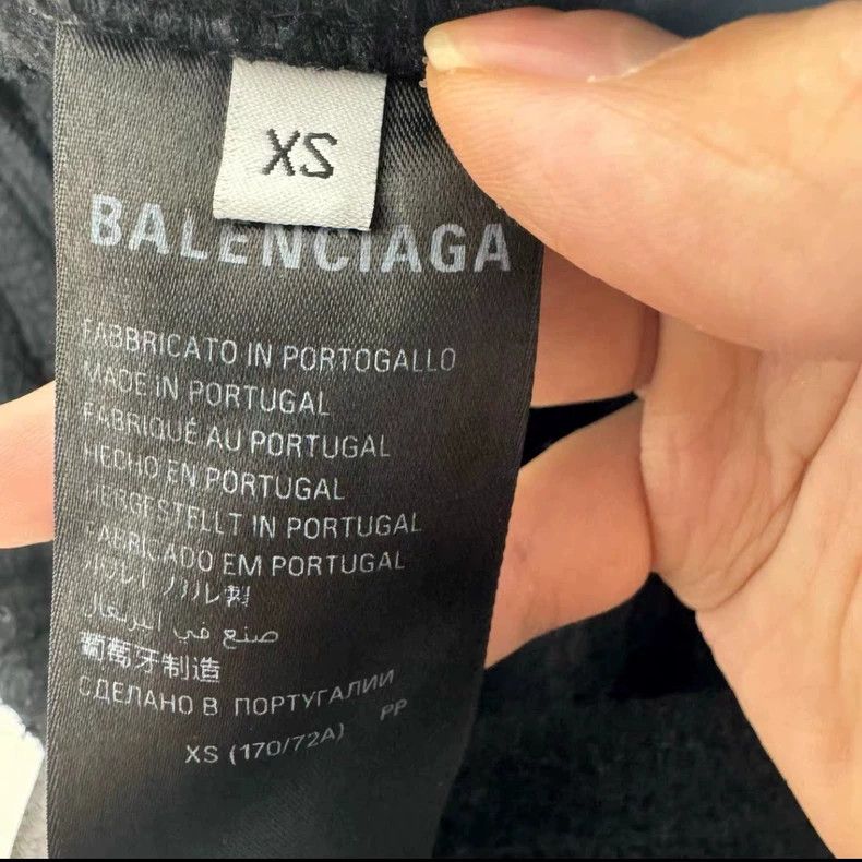 Balenciaga Balenciaga size XS Polar Fleece Coke Sweater Pants Sweater Size US 27 - 8 Thumbnail