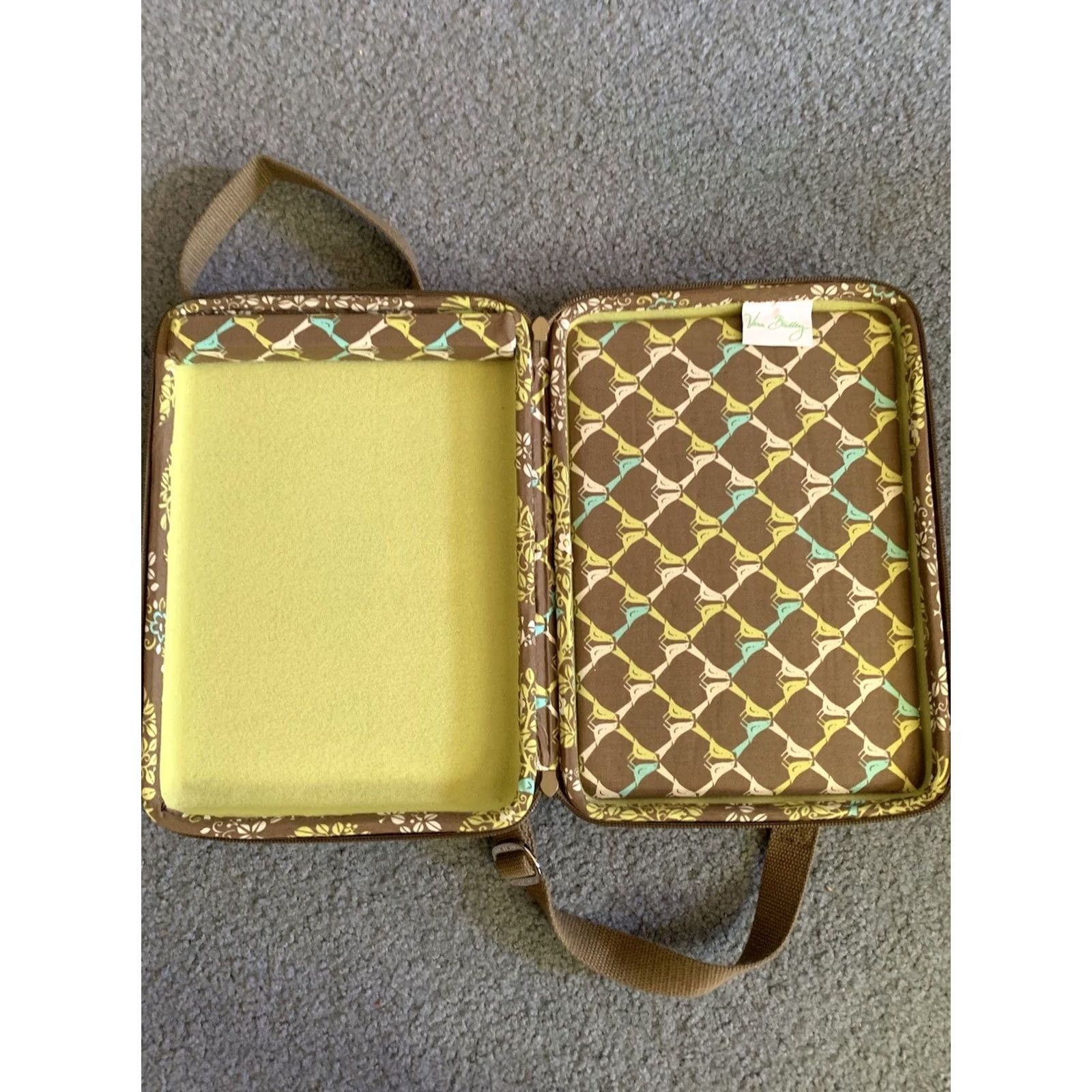 Vera Bradley Vera Bradley Sittin' In A Tree Laptop Bag Crossbody Hard Shell Carry On Case, Quilted, Adjustable Strap, Women, Lime Green/Brown, See Picture, Used Size ONE SIZE - 7 Thumbnail