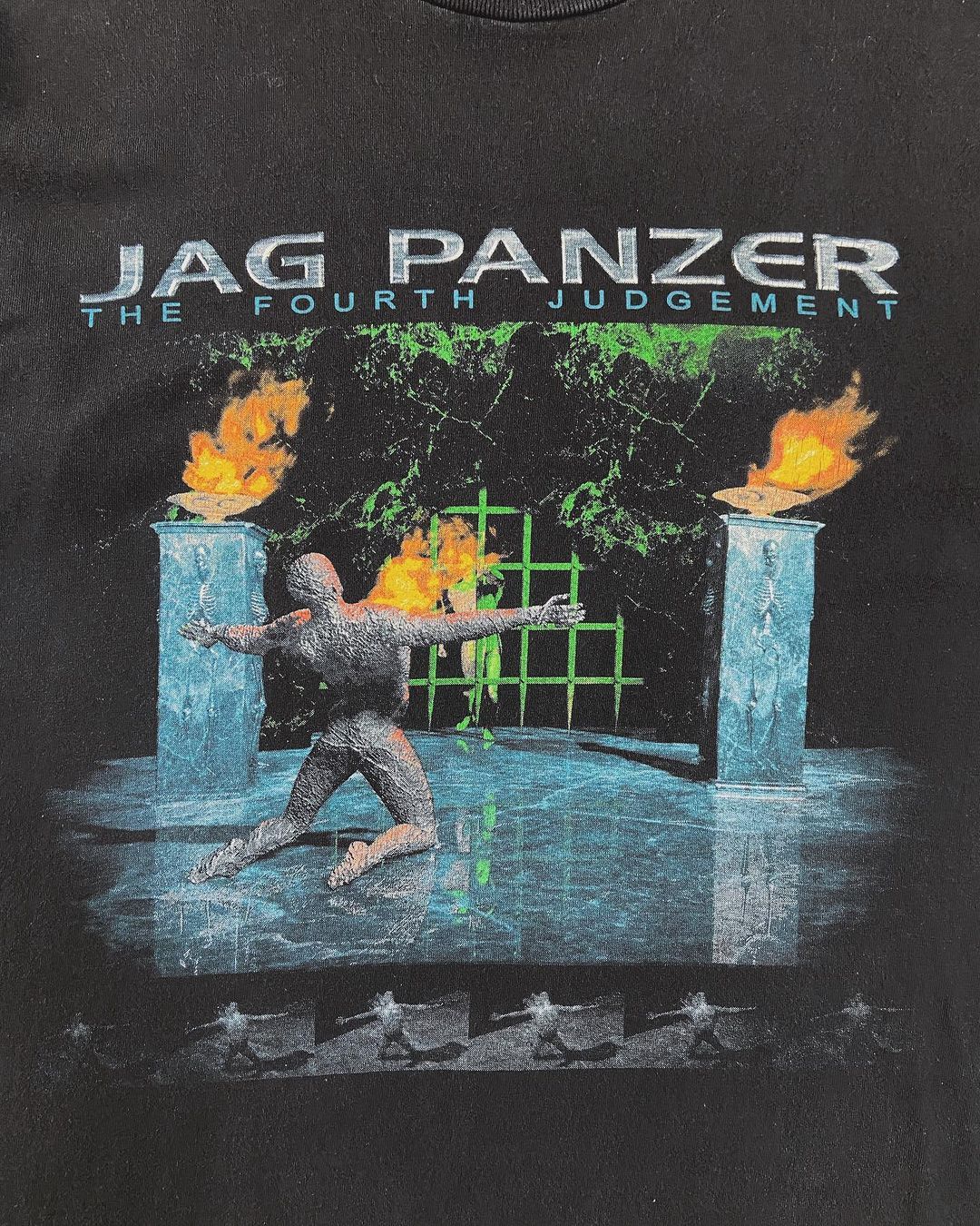 Vintage VINTAGE 1997 JAG PANZER THE FOURTH JUDGEMENT ALBUM TEE Size US L / EU 52-54 / 3 - 2 Thumbnail