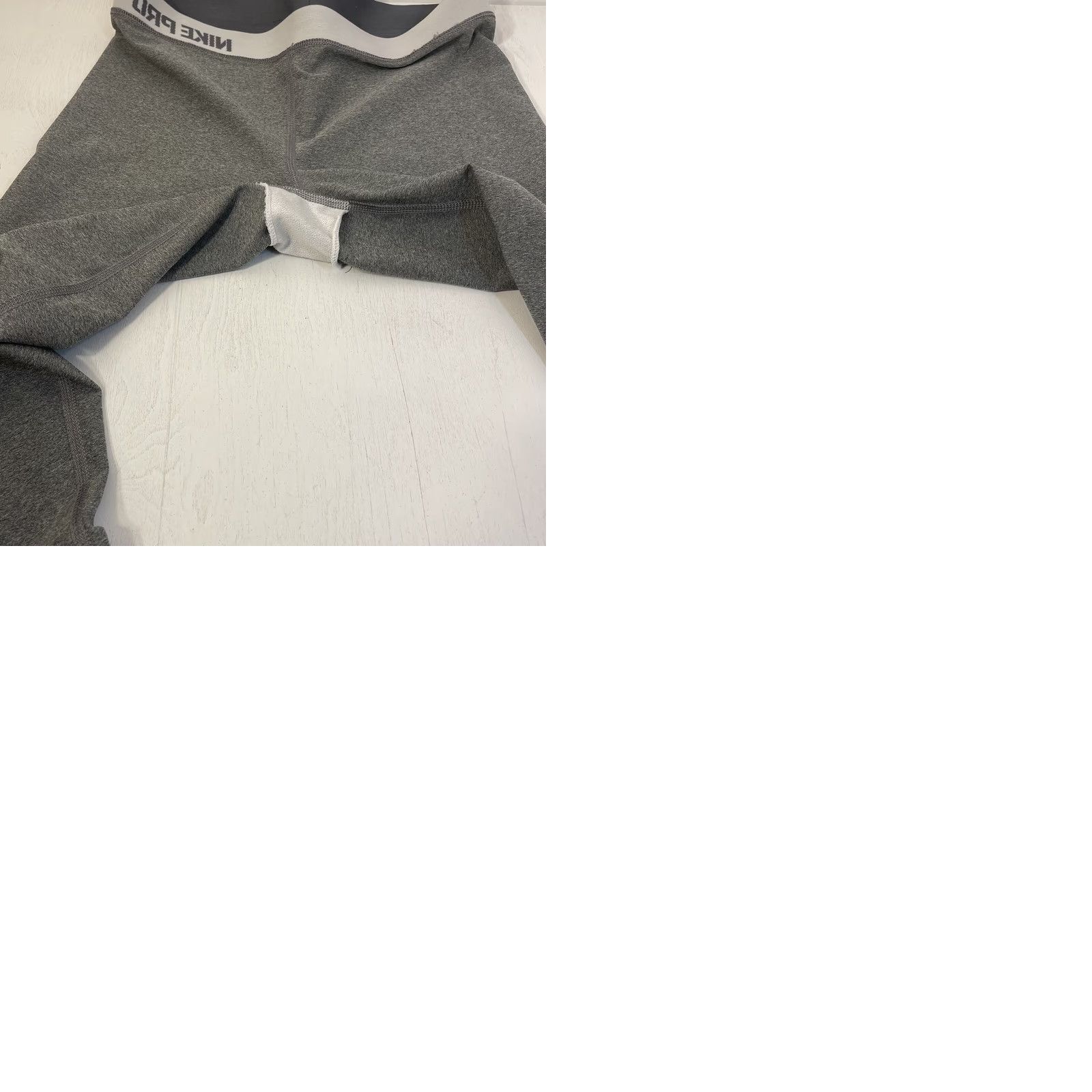 Nike Nike Pro Dri-Fit Leggings Women Medium Gray Compression EUC Running Yoga Gym Slim Skinny Pants 28 in Waist 18 in Inseam Size 32" / US 10 / IT 46 - 9 Thumbnail