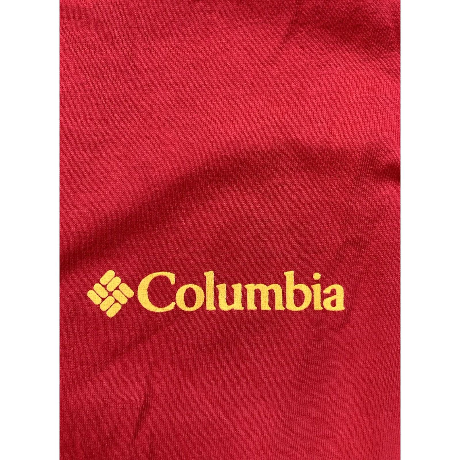 Vintage Columbia T-Shirt Men Small Red Graphic Print Short Sleeve Crew Neck All Seasons Outdoor Animals Logo Size US S / EU 44-46 / 1 - 4 Thumbnail