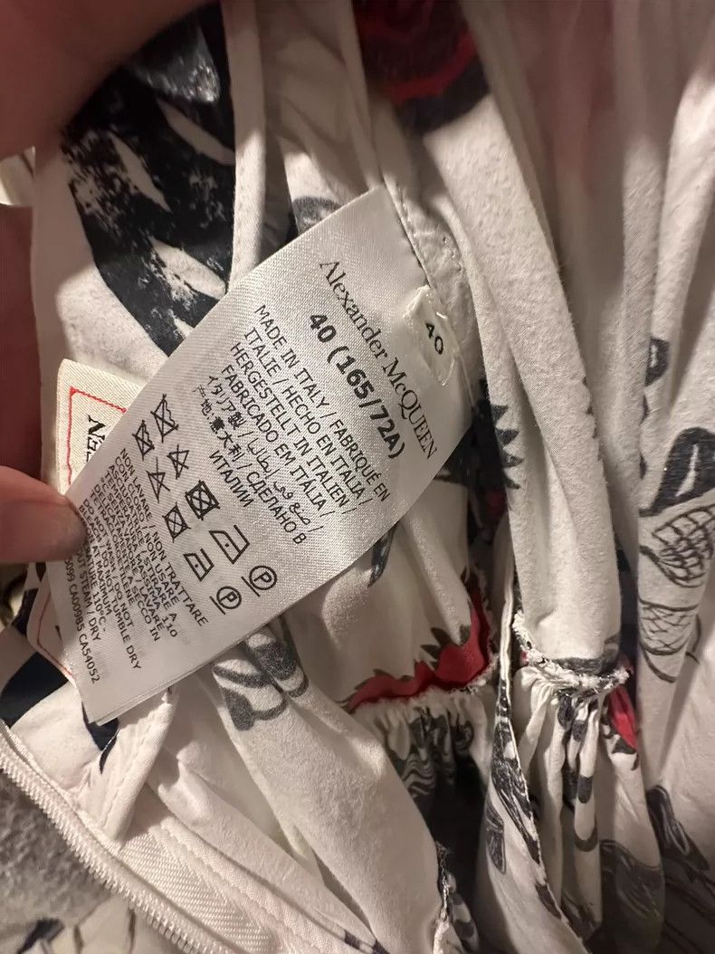 Alexander McQueen Alexander McQUEEN size 40 Black and white graffiti large f Size 30" / US 8 / IT 44 - 4 Thumbnail