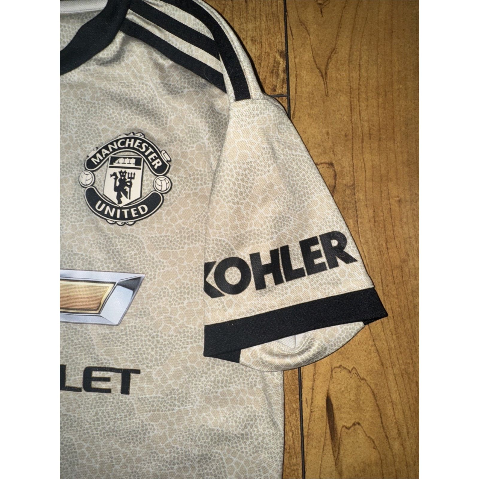 Adidas × Vintage Adidas Youth Manchester United Soccer Jersey Beige 17x23 L Size US L / EU 52-54 / 3 - 5 Thumbnail