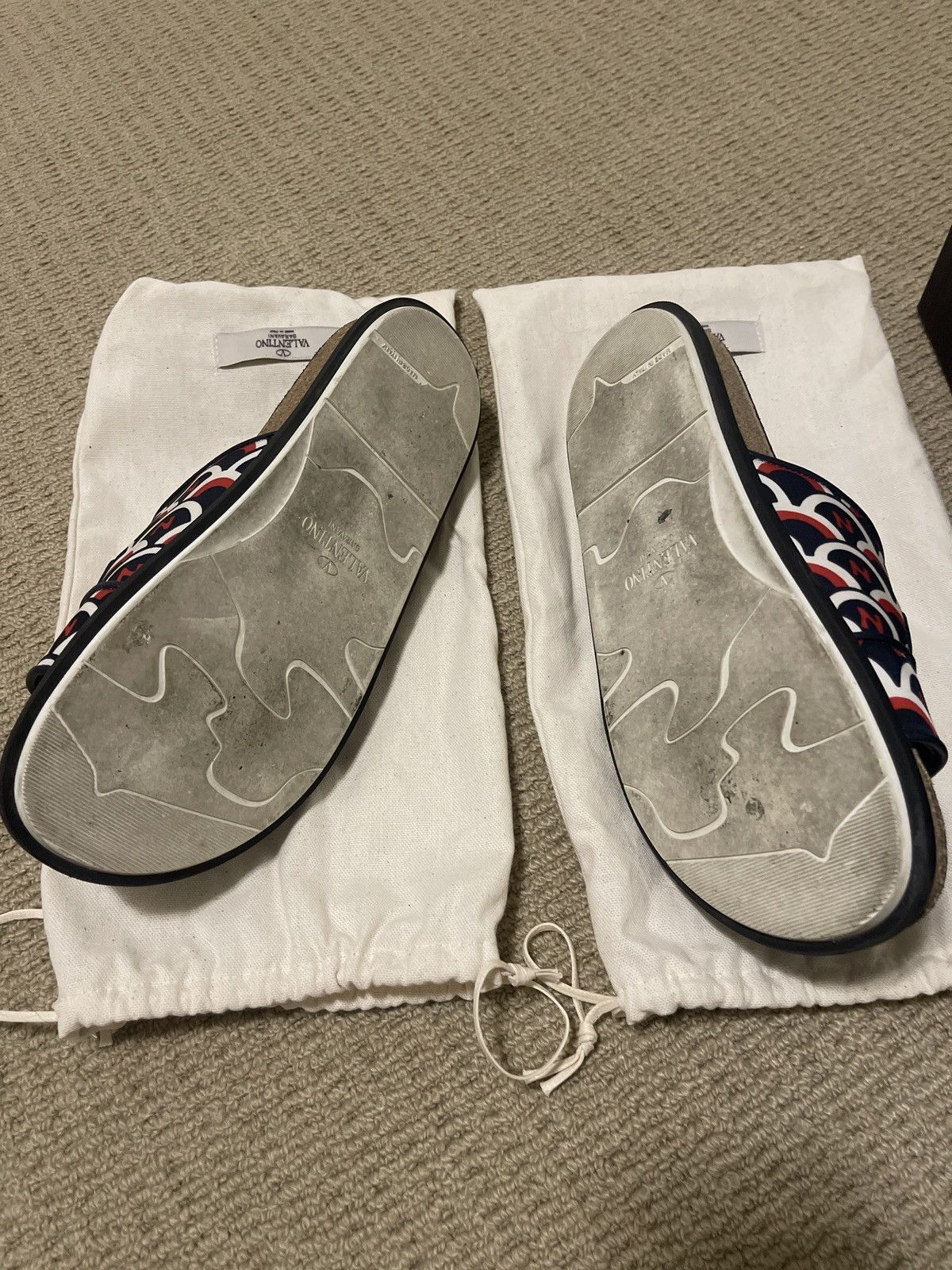 Valentino Valentino scale print slides Size US 10 / EU 43 - 6 Thumbnail