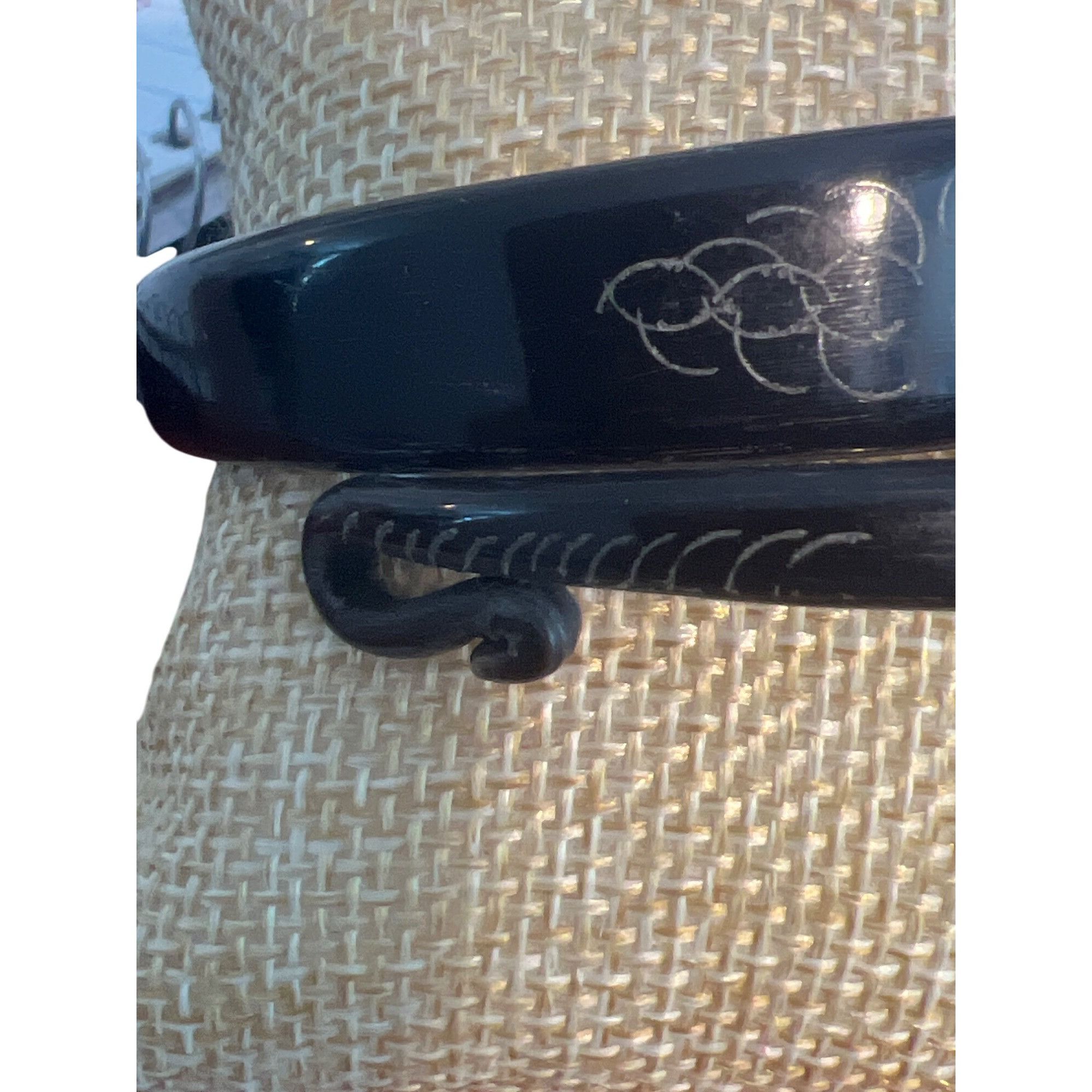 Other Vintage Antique Carved Bovine Horn Cuff Bracelet Inlaid Eyes Size ONE SIZE - 3 Thumbnail