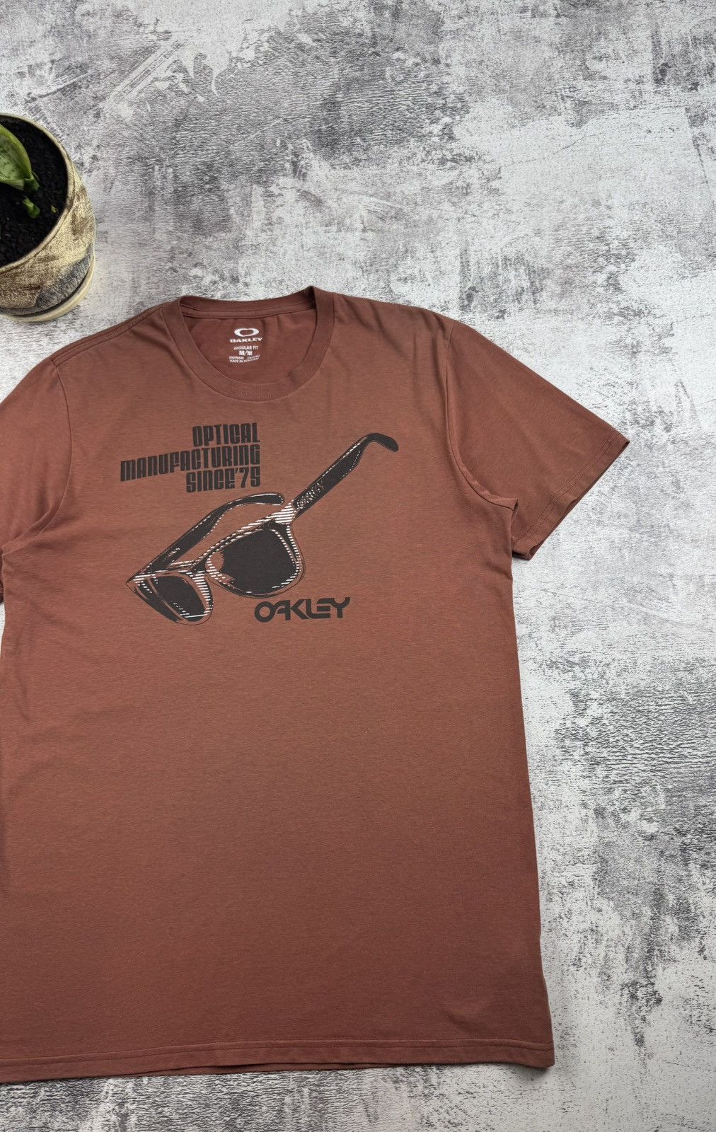 Oakley Oakley Since 75 Outdoor Gorpcore Print Center Logo T-Shirt Size US M / EU 48-50 / 2 - 3 Thumbnail