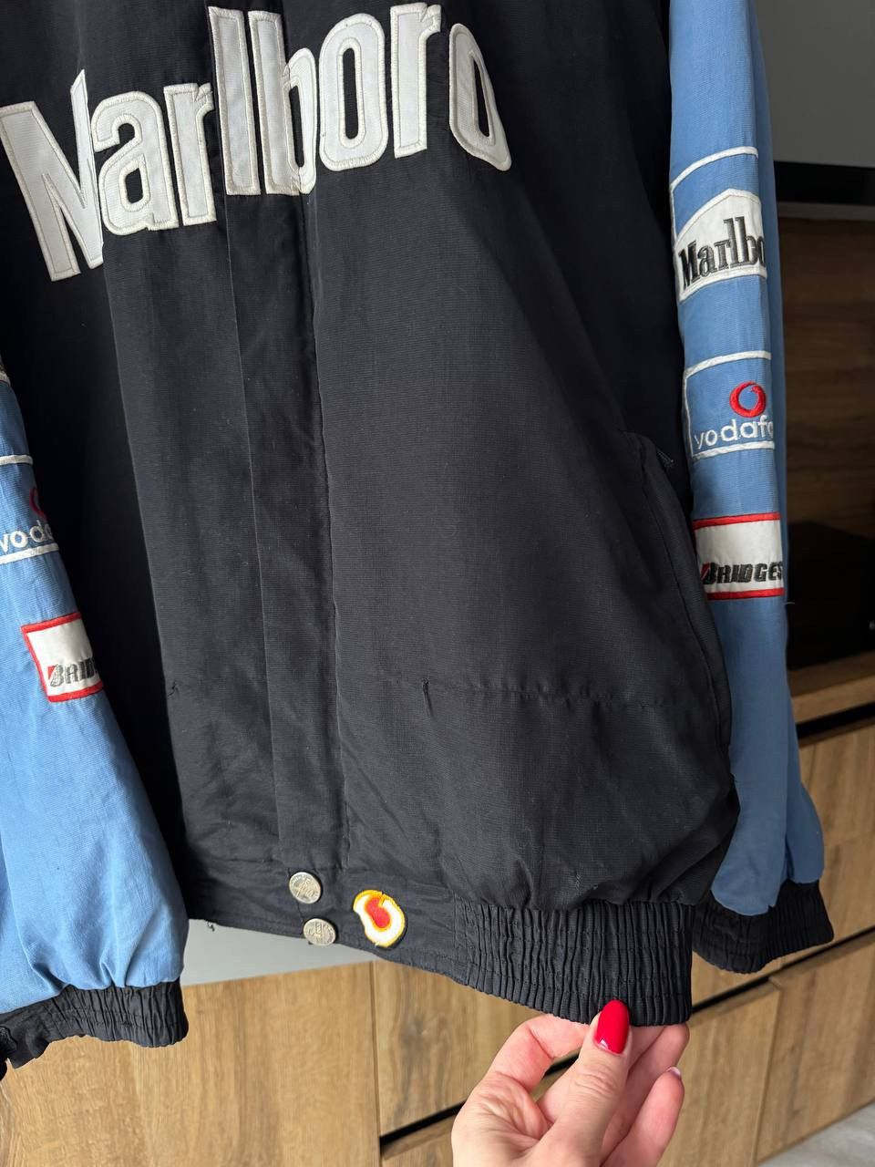 Ferrari Ferrari Marlboro Vintage Racing Jacket F1 NASCAR Y2K Size US XL / EU 56 / 4 - 5 Thumbnail
