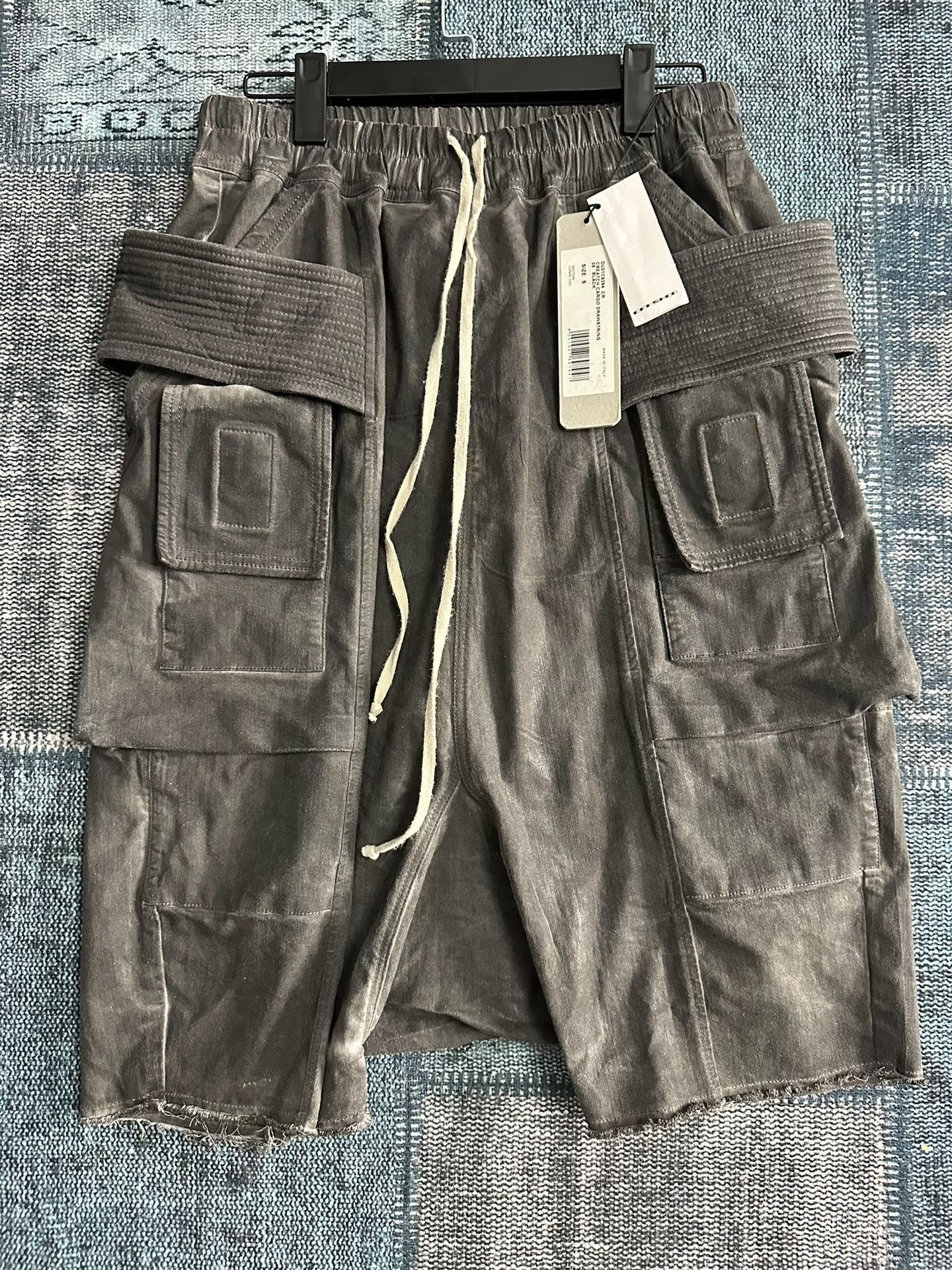 Rick Owens Drkshdw Rick Owens Drkshdw 25SS Waxed Denim Shorts Size US 26 / EU 42 - 1 Thumbnail