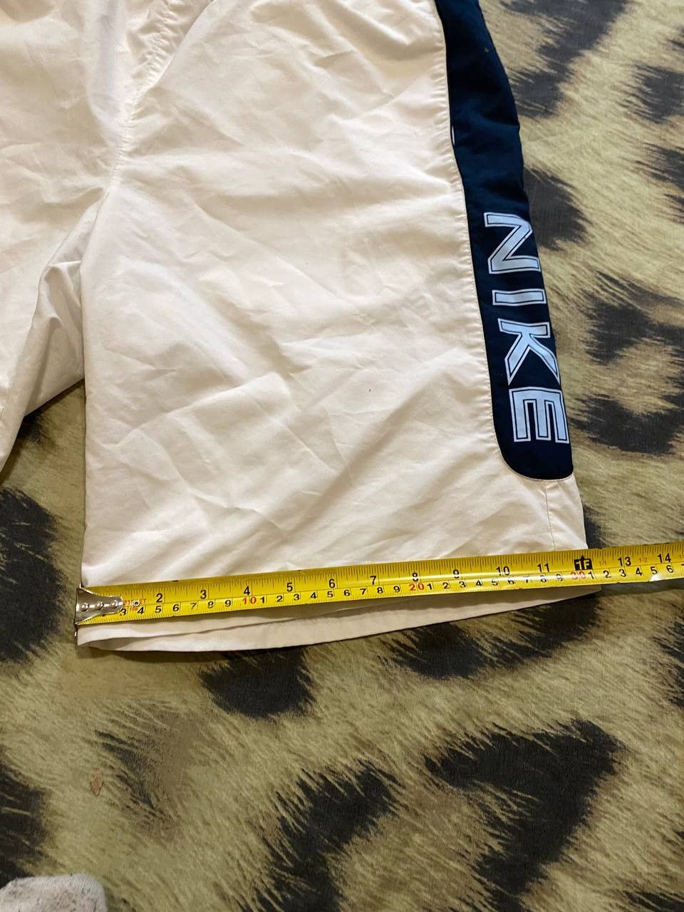 Nike Vintage white shorts big logo Nike Y2K sportwear Size US 34 / EU 50 - 8 Thumbnail