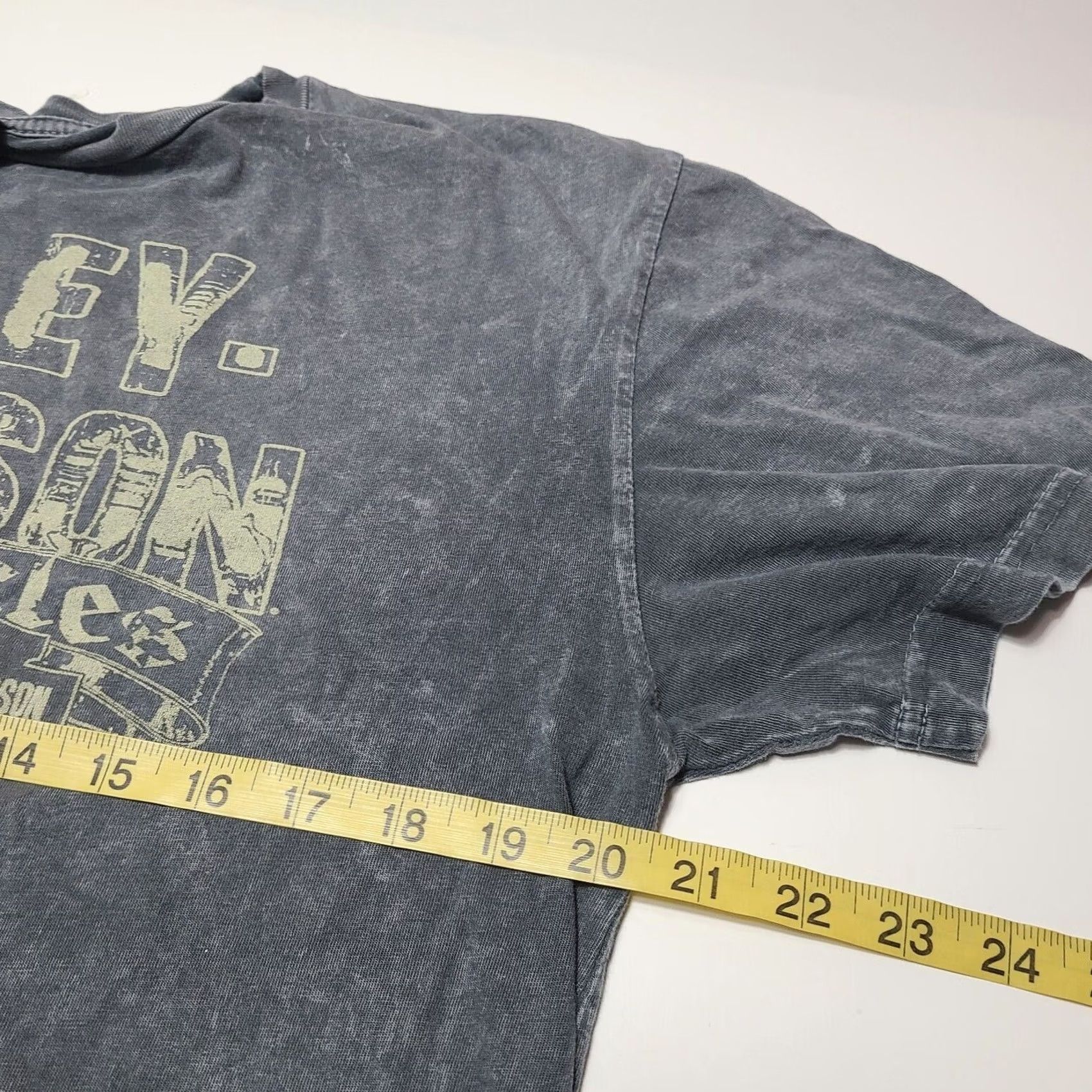 Harley Davidson Harley-Davidson T-Shirt Nags Head, North Carolina Mens Large Distressed Gray Cotton Short Sleeve Regular Fit Harley-Davidson 2010-2019 Size US L / EU 52-54 / 3 - 7 Thumbnail