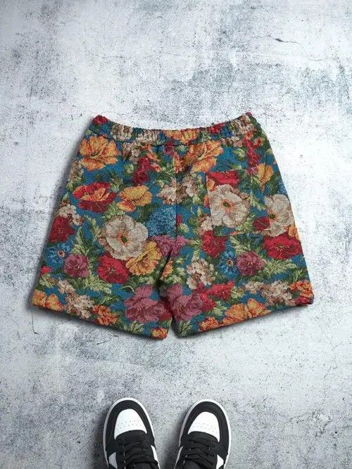 Jean × Vintage VIntage Fashion designer Floral shorts Size US 32 / EU 48 - 3 Thumbnail