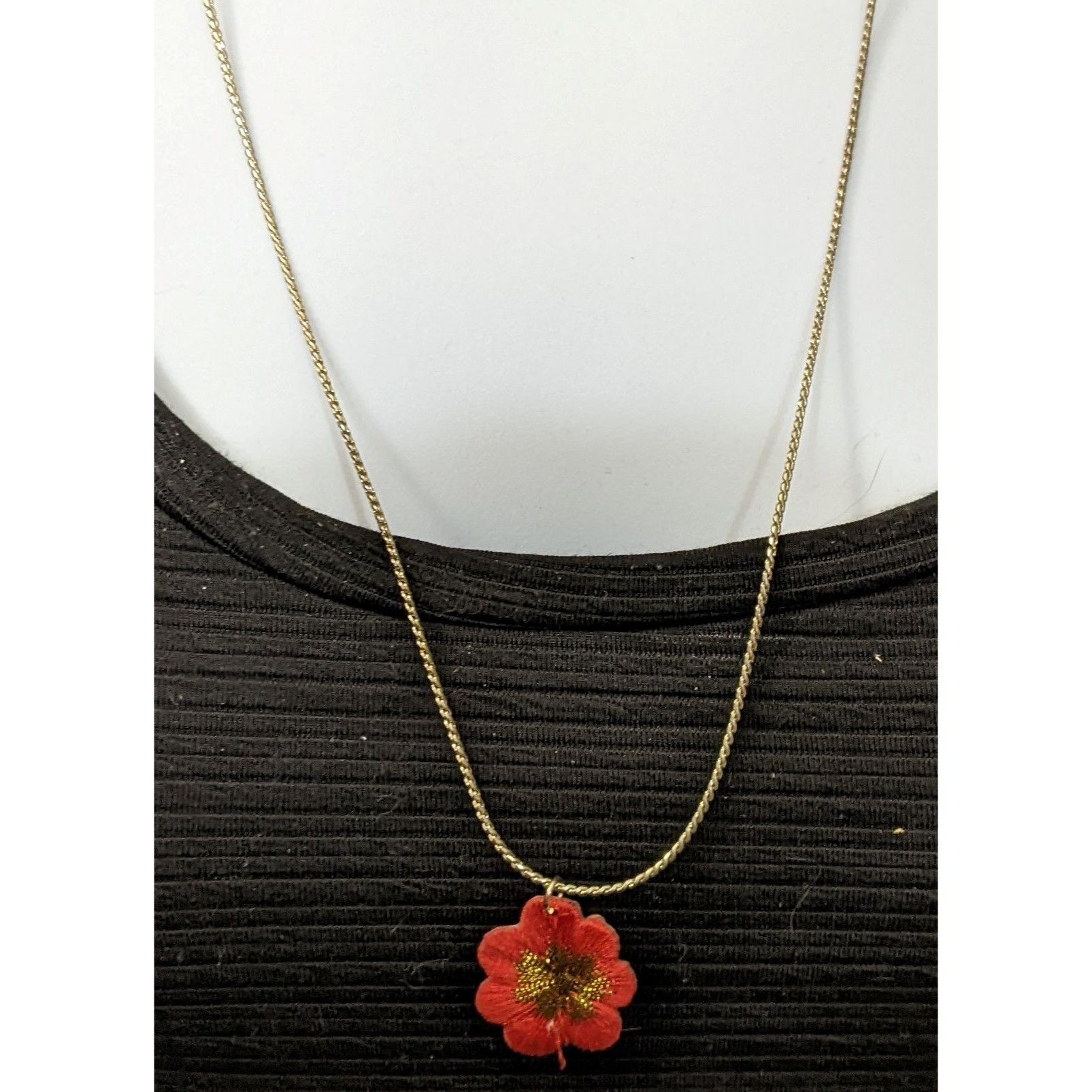 Other Red Minimalist Embroidered Flower Necklace Size ONE SIZE - 2 Thumbnail