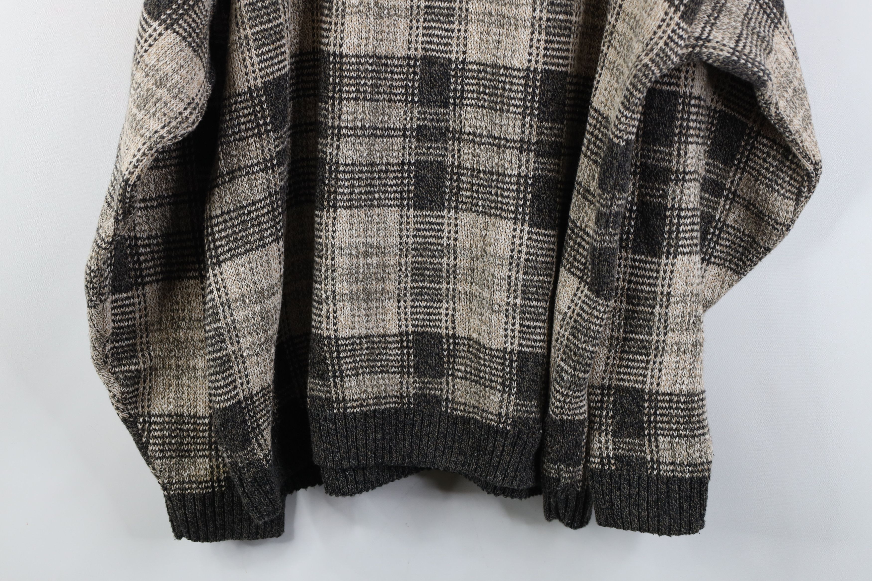 Vintage Vintage 90s Streetwear Crewneck Sweater Earth Tone Plaid USA Size US XL / EU 56 / 4 - 10 Thumbnail