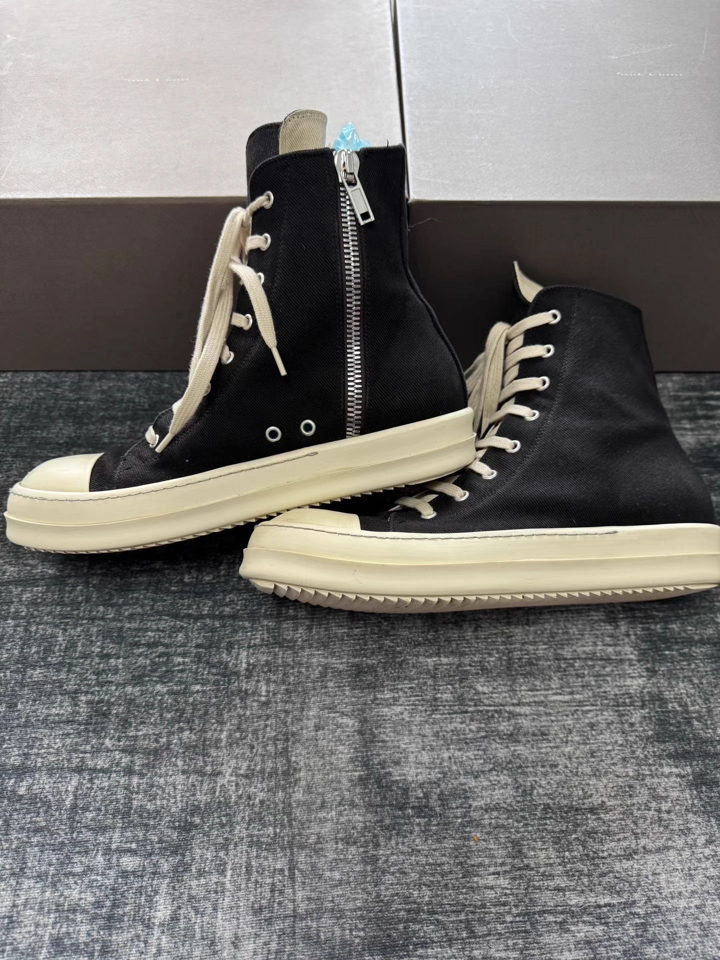Rick Owens Rick Owens distressed mismatched Converse Size US 9 / EU 42 - 2 Thumbnail