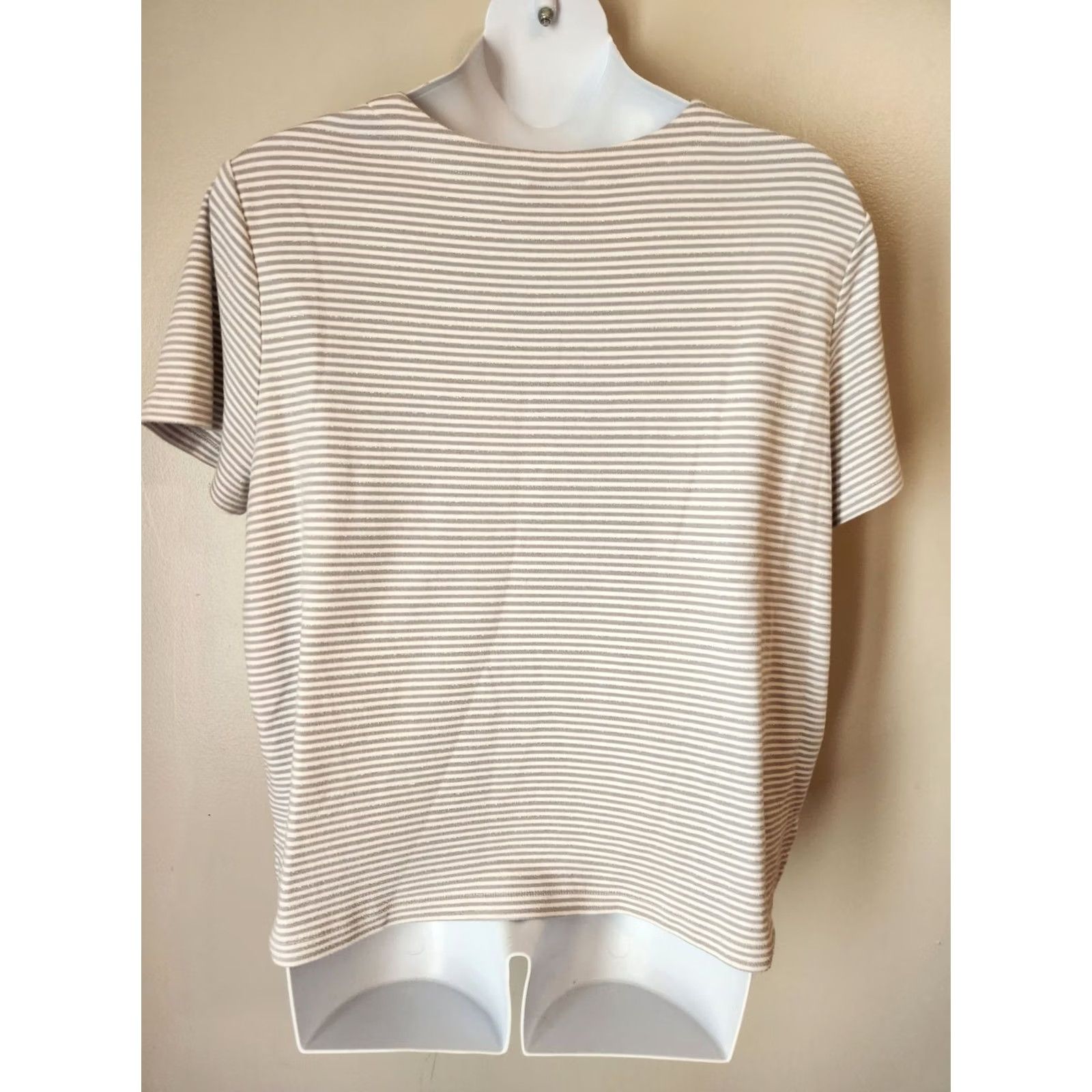 Vintage Alfred Dunner Shirt Women 3X Gray Beaded Lace Trim Short Sleeve Split Neck Casual Top Boho Stripe Metallic Easy Care"} Size XXL / US 16-18 / IT 52-54 - 5 Thumbnail