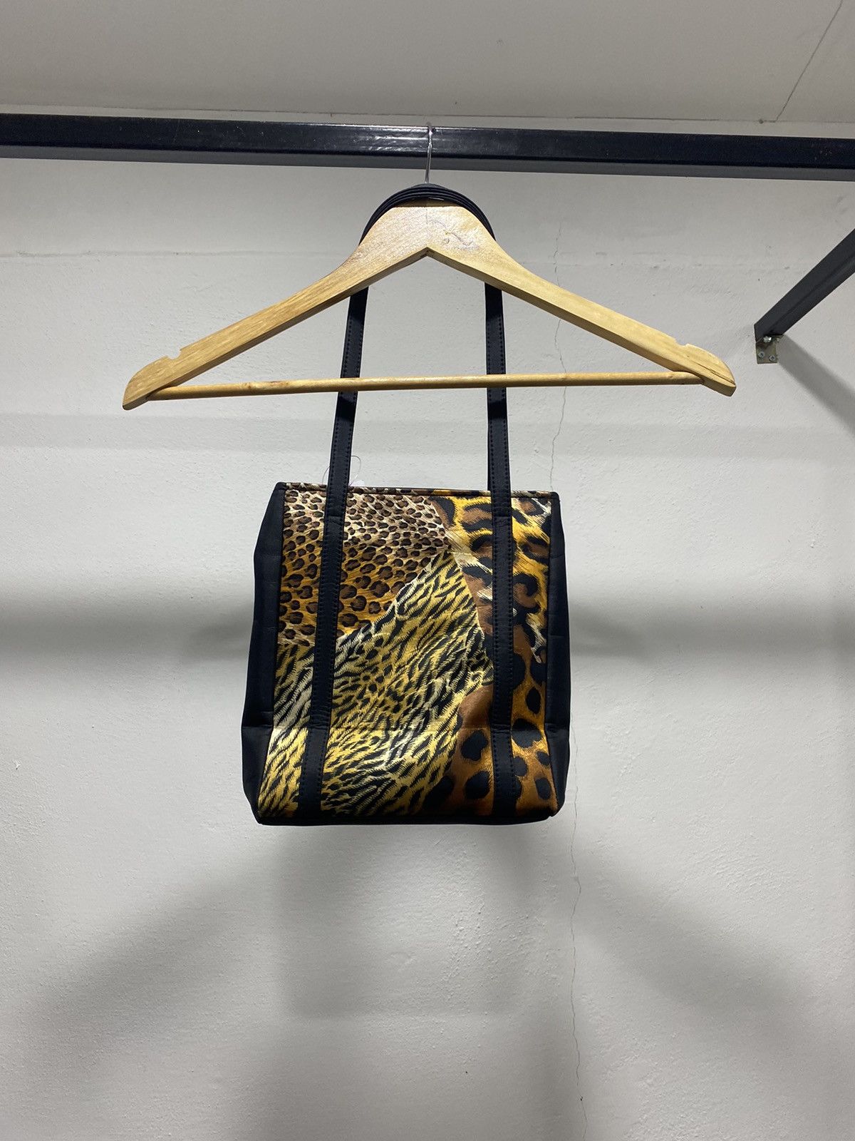 Hysteric Glamour × Japanese Brand × Le Grande Bleu (L.G.B.) Sick☠️ Hasi Hato Japan Malock Leopard Bags Punk Grunge Lgb Size ONE SIZE - 5 Thumbnail
