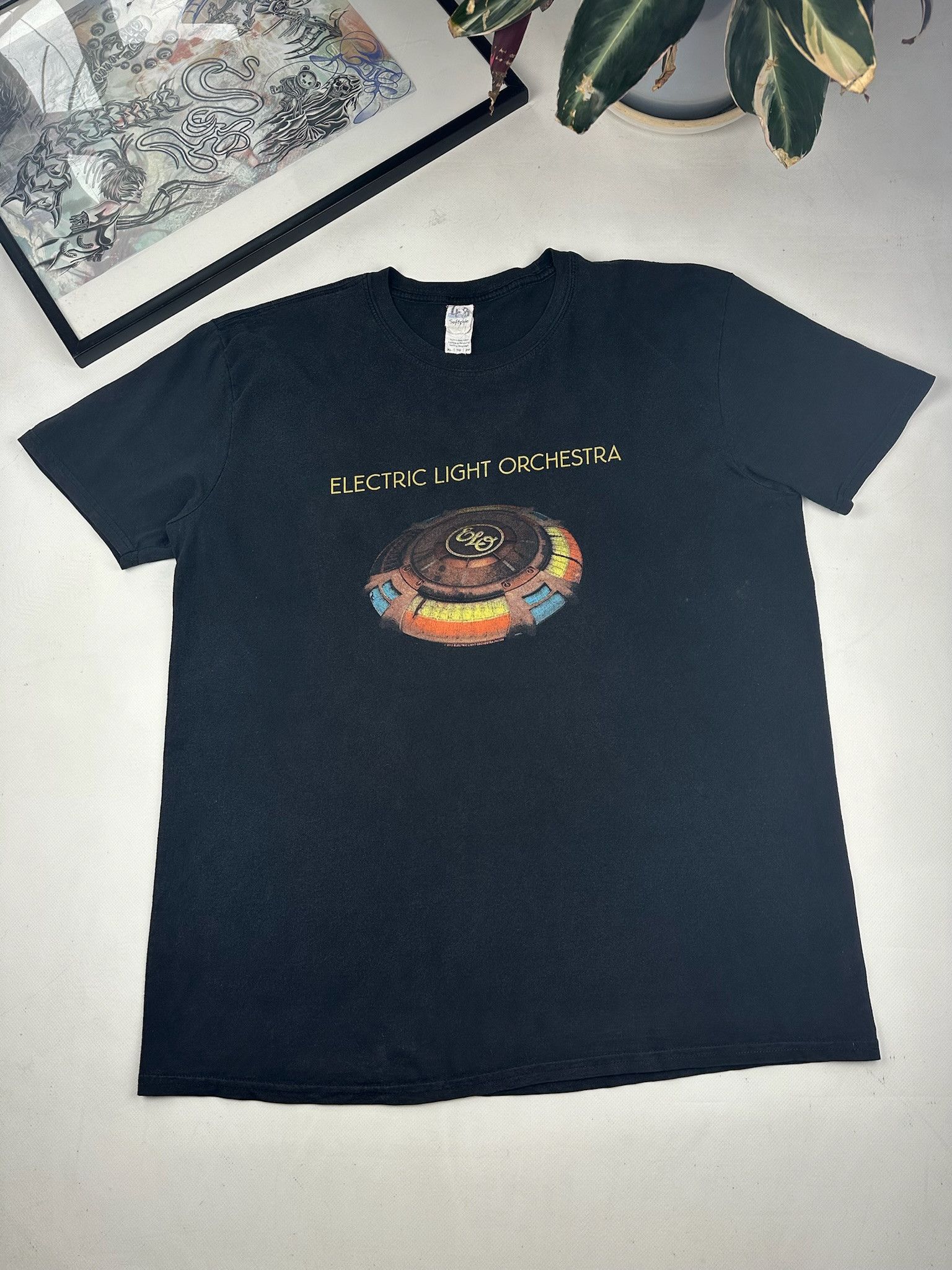 Band Tees ELO Electric Light Orchestra Big Logo T Shirt Size US XL / EU 56 / 4 - 1 Thumbnail