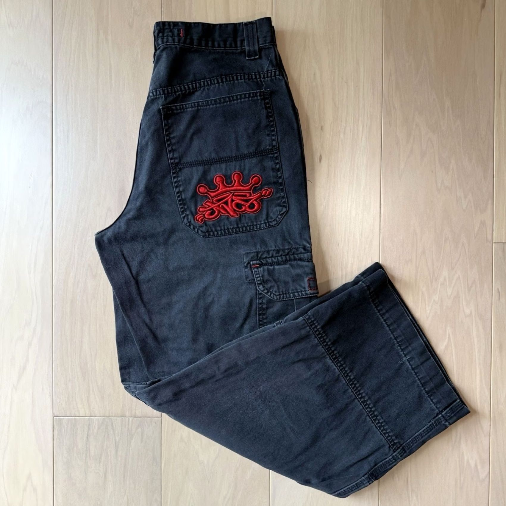 JNCO VINTAGE JNCO Cargo Pants 32 Black Baggy Y2K Streetwear Tribal Logo Size US 32 / EU 48 - 2 Thumbnail