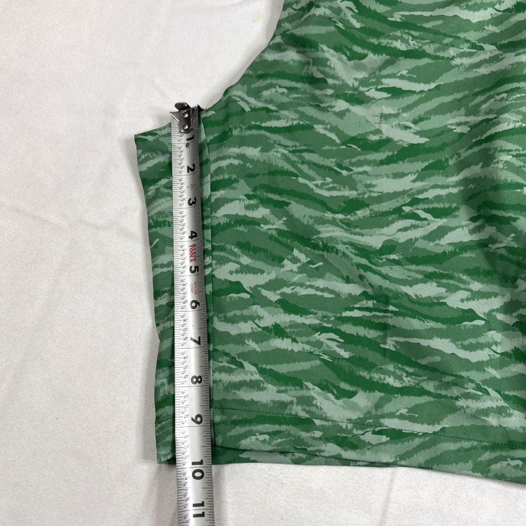 Vintage Greg Norman ML75 Microlux Golf Shorts Mens 34 Green Camouflage Stretch Wicking Size US 34 / EU 50 - 6 Thumbnail
