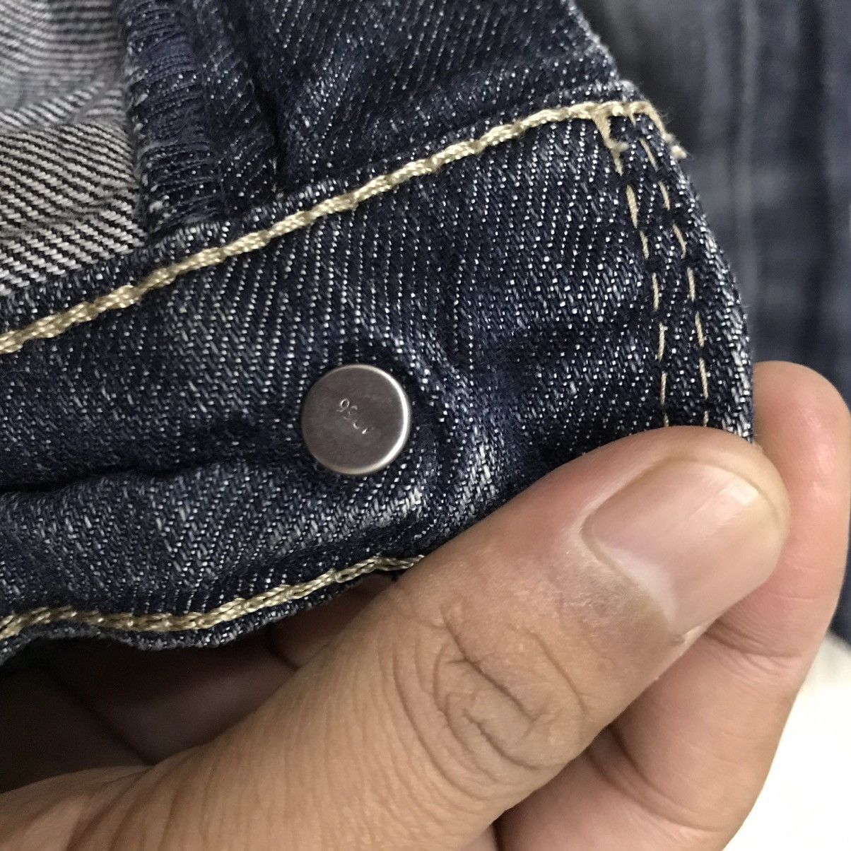 Levi's Vintage Clothing Vintage Levis Slim Tapered Distressed Denim Jeans Size US 31 - 14 Thumbnail