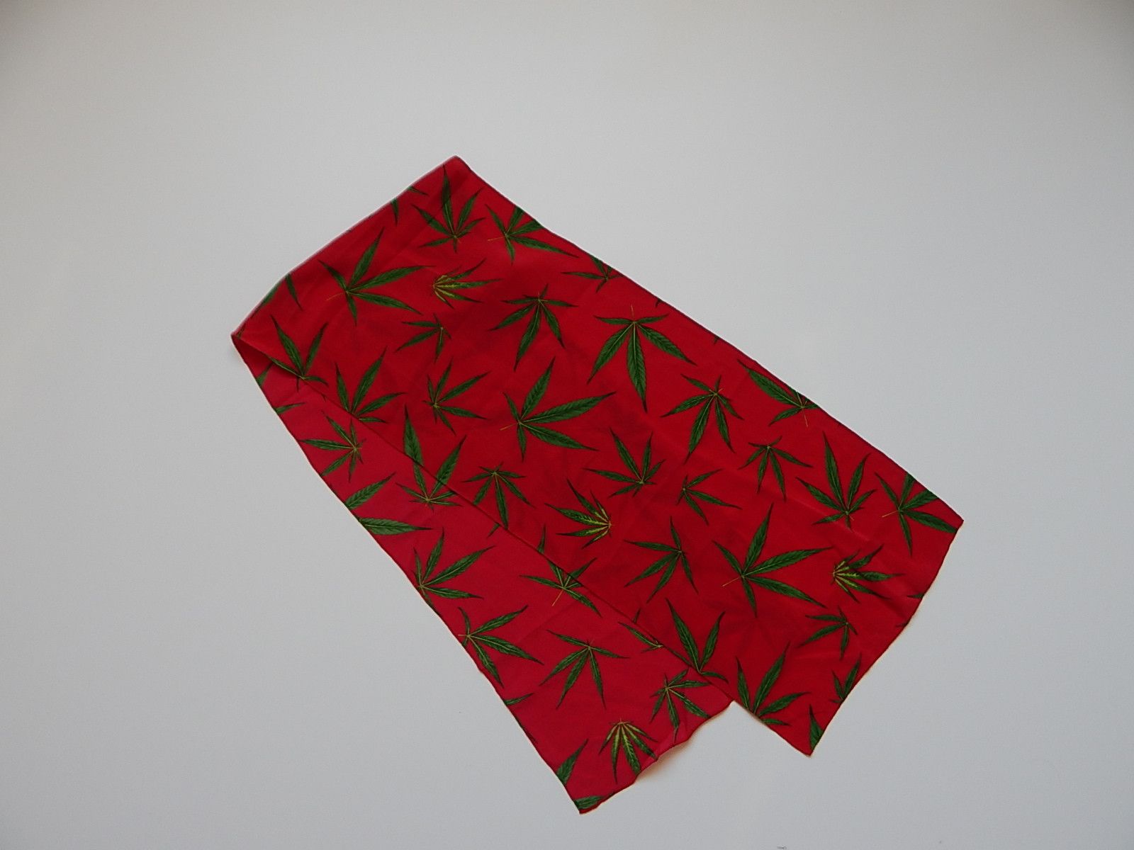Vintage vintage weed marijuana silk scarf Size ONE SIZE - 1 Thumbnail