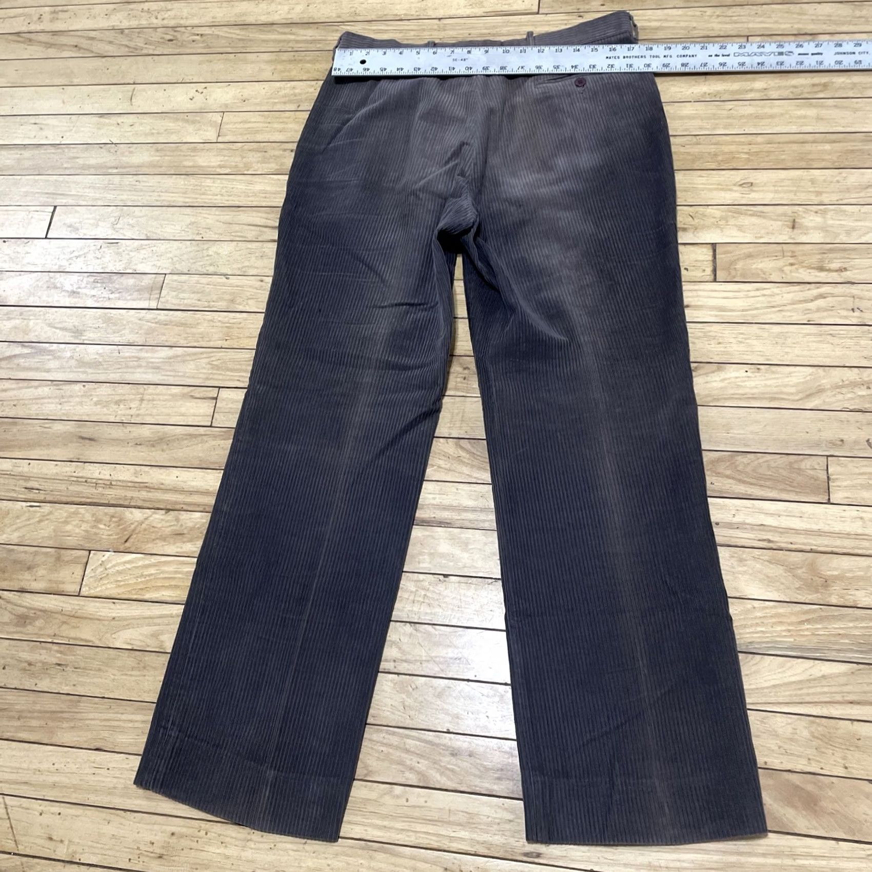Vintage VINTAGE Jean Paul Germain Corduroy Trousers Men 36 Pleated Dark Brown 90s Grunge Casual Workwear Pants Regular Straight Crew Size US 36 / EU 52 - 7 Thumbnail