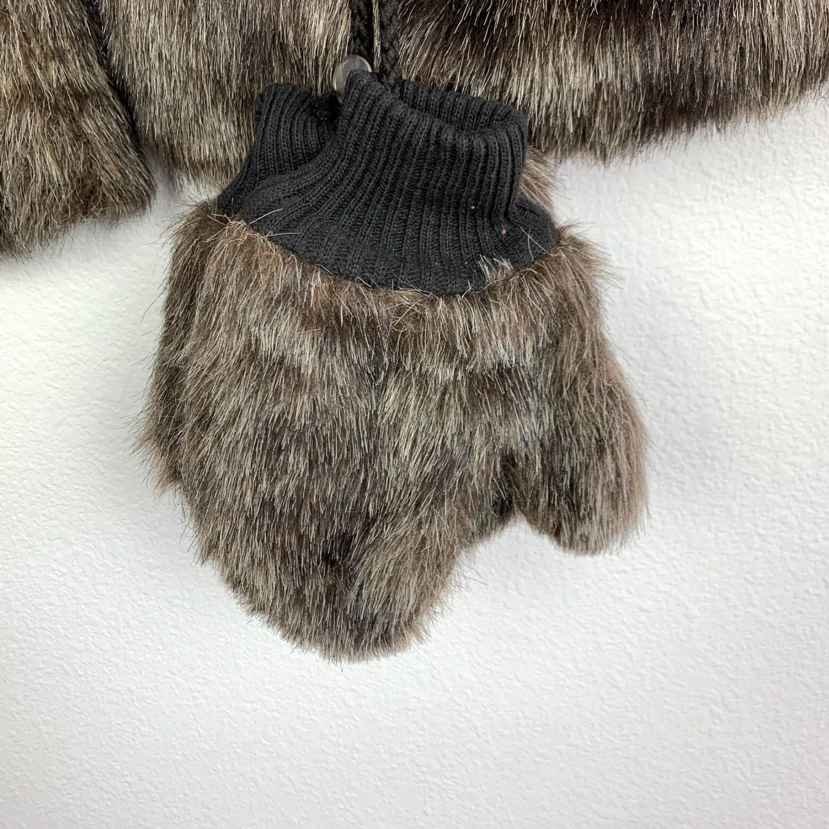 Vintage VINTAGE Furrrina Jacket Coat Mittens Gloves Furrrina Brown Short Regular M Womens Zip Coat Black? Size M / US 6-8 / IT 42-44 - 4 Thumbnail
