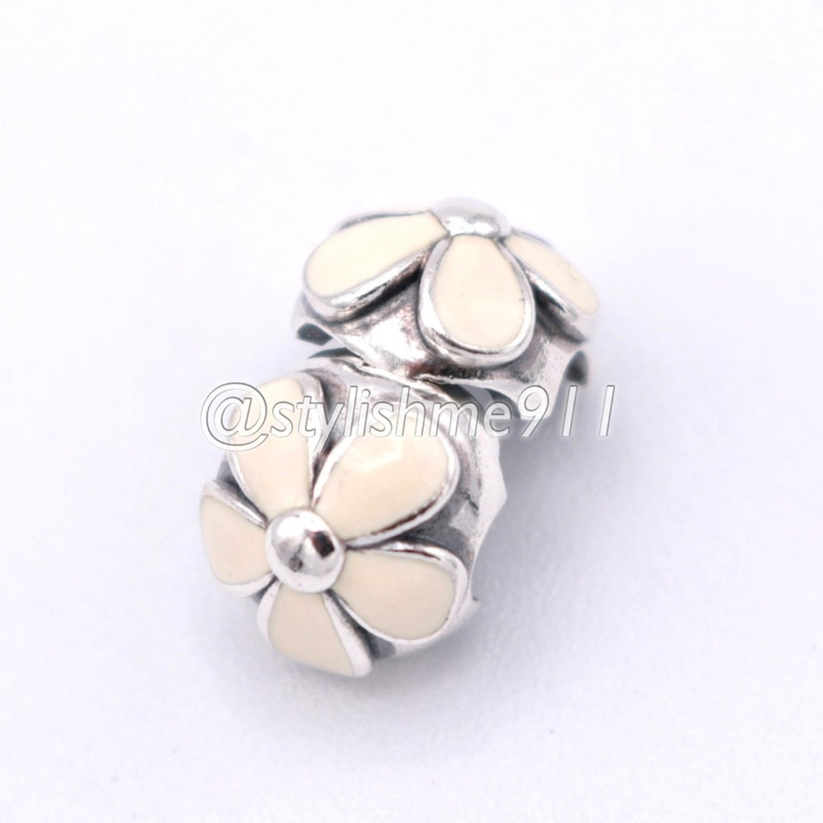 pandora Authentic PANDORA Darling Daisies Clip with White Enamel Size ONE SIZE - 8 Thumbnail