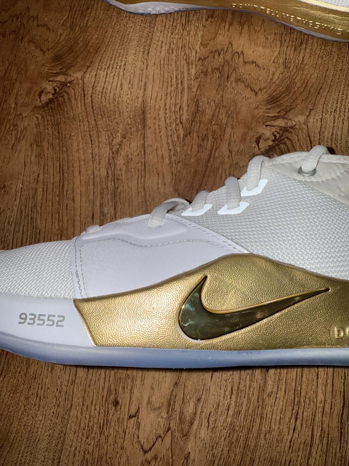 Nike Nike PG3 Nasa White (GS) Size US 6 / EU 39 - 9 Thumbnail