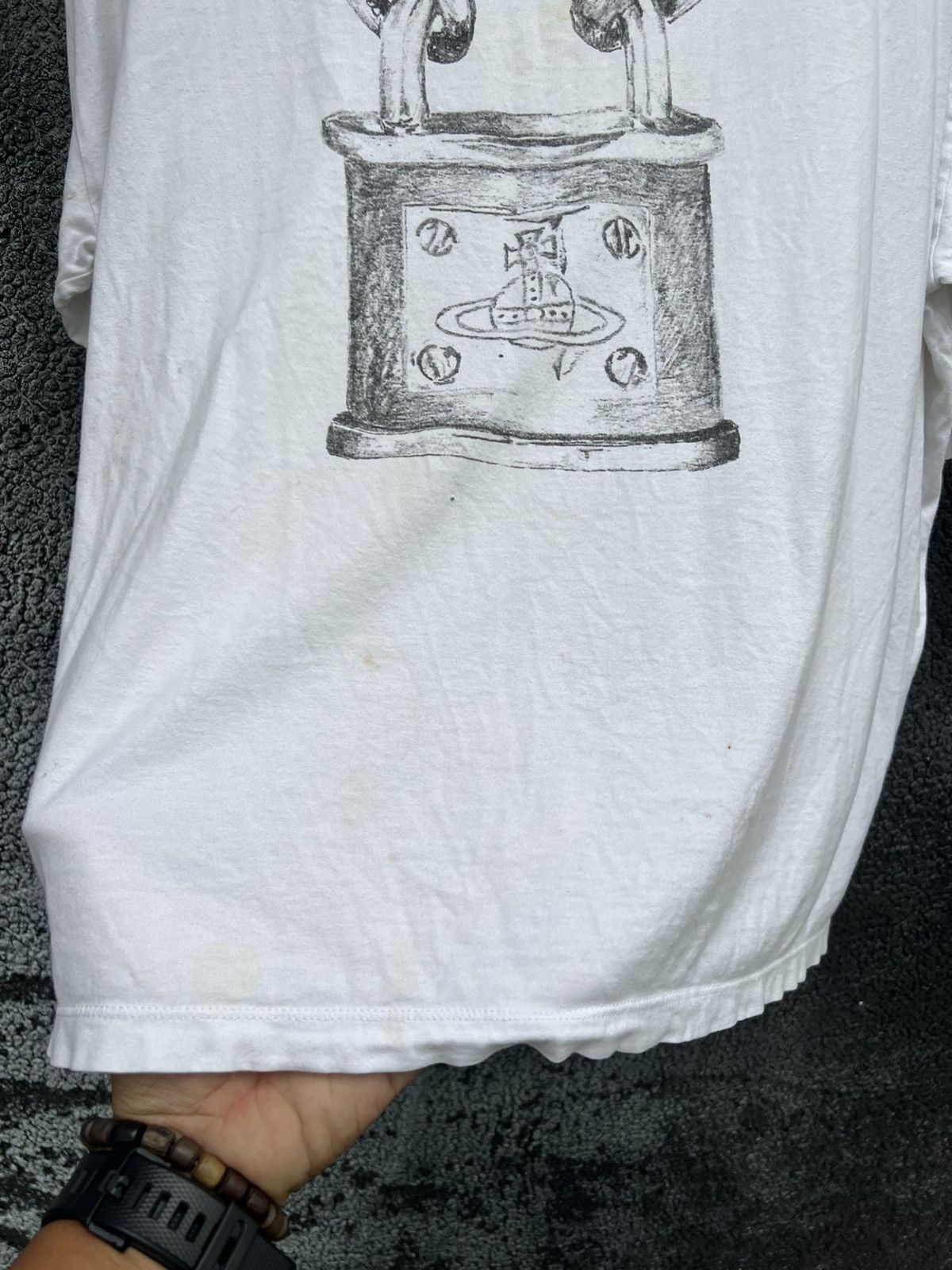 Vivienne Westwood Vivienne Westwood MAN T-shirt with a chain & padlock graphic Size US XL / EU 56 / 4 - 4 Thumbnail