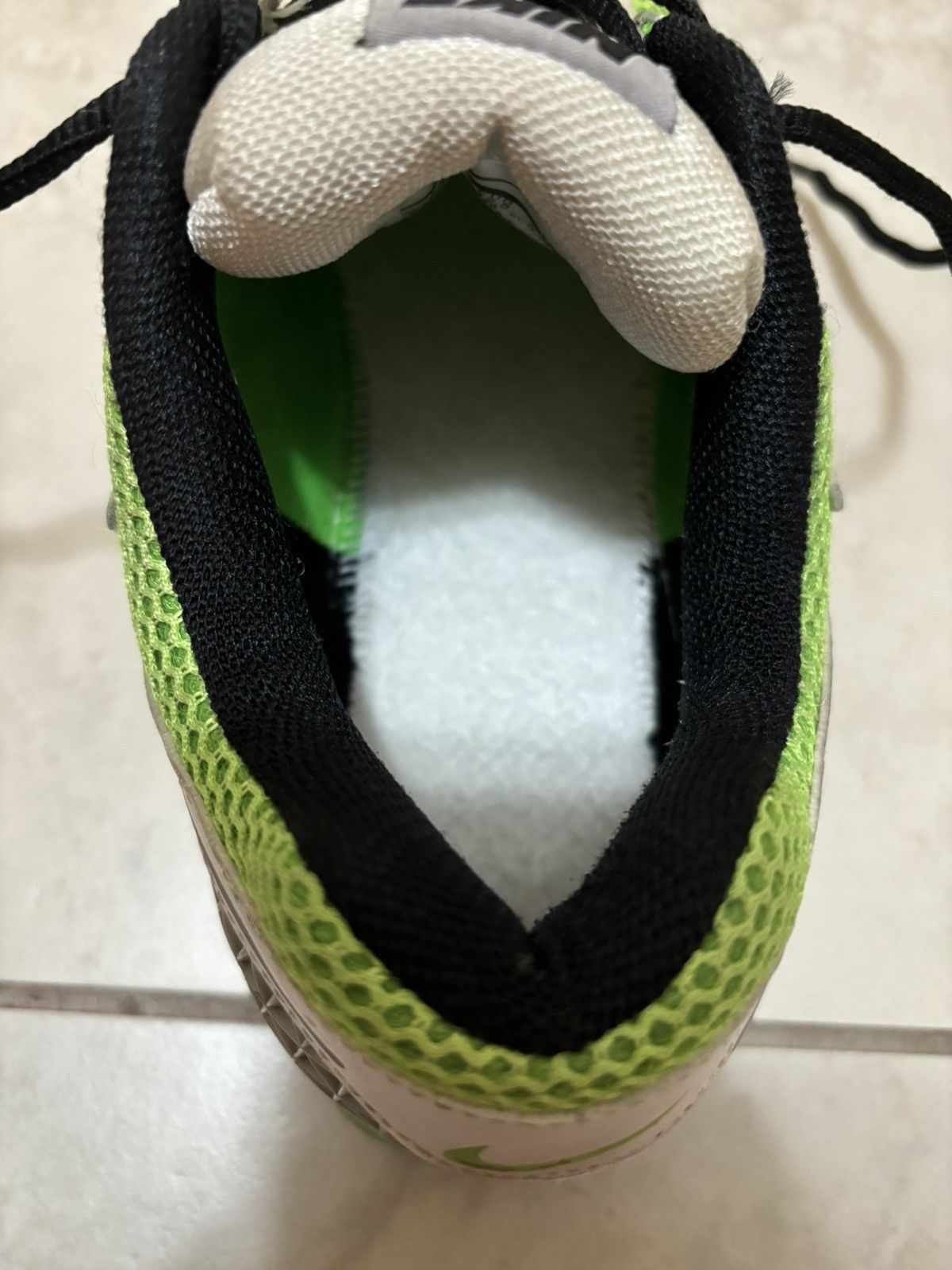 Nike Rare Nike Zoom Vomero 5 Electric Green Black Size 9 Size US 9 / EU 42 - 25 Thumbnail
