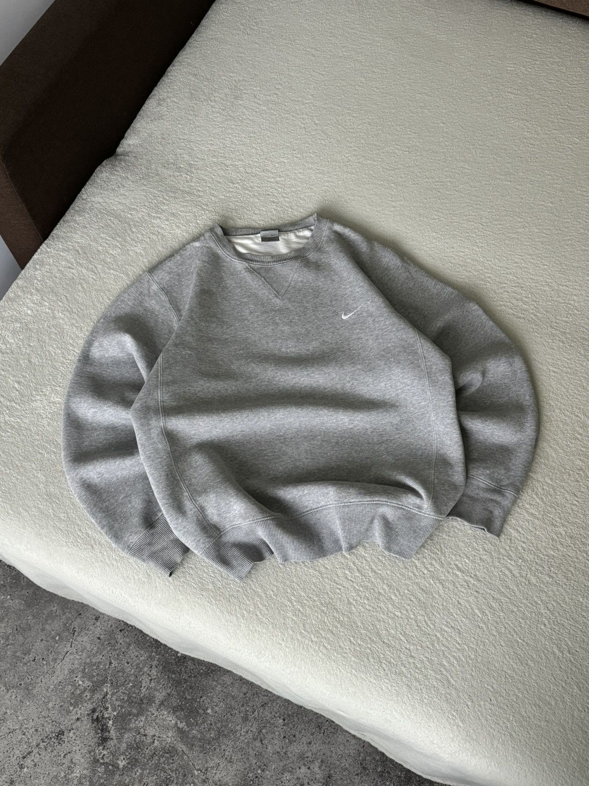 Nike × Vintage Vintage Nike oversized Y2K grey sweater Size US M / EU 48-50 / 2 - 1 Thumbnail