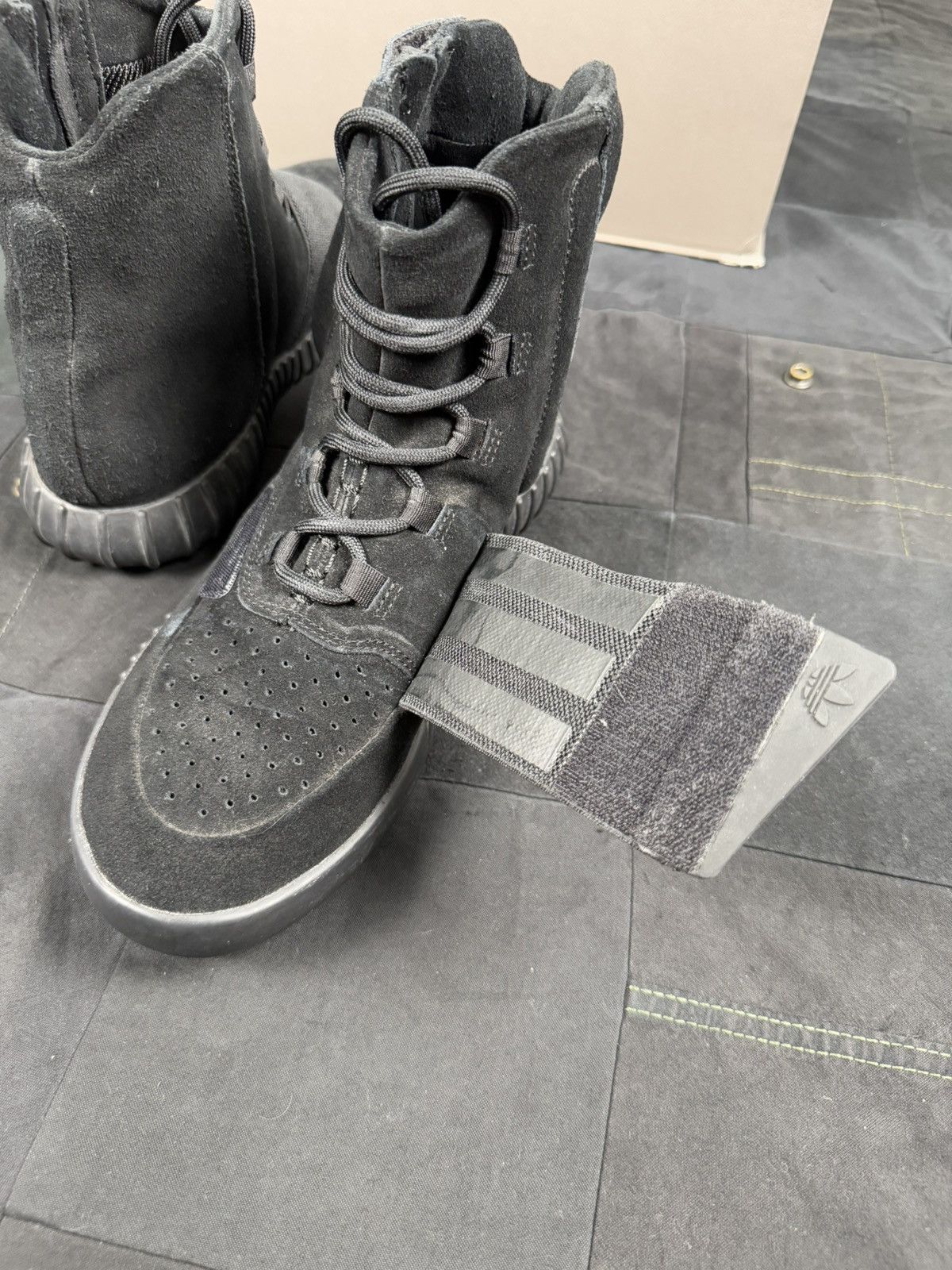 Adidas Yeezy Boost 750 Size US 8 / EU 41 - 6 Thumbnail