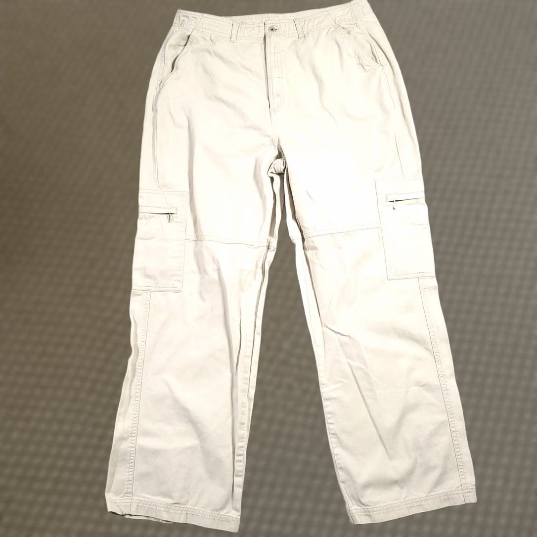 Vintage VINTAGE White Stag Cargi Pants Womens 16 Khaki High Rise Casual Outdoor Workwear Size 38" / US 16 / IT 52 - 1 Thumbnail