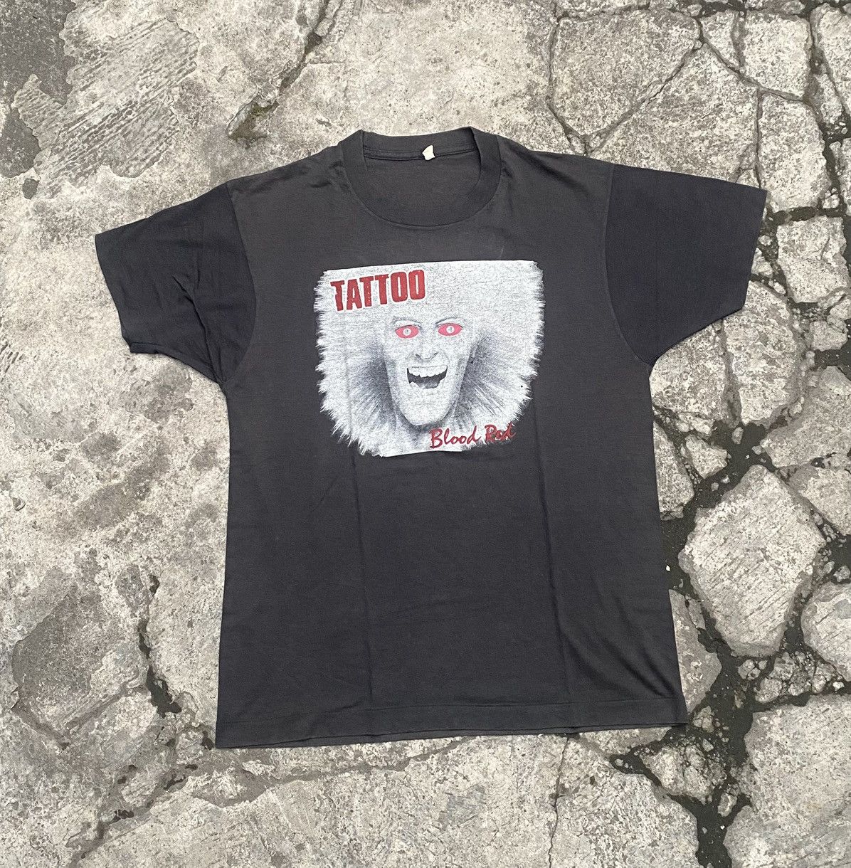 Band Tees Vintage 80s Tattoo Blood Red Heavy Metal Size US M / EU 48-50 / 2 - 3 Thumbnail