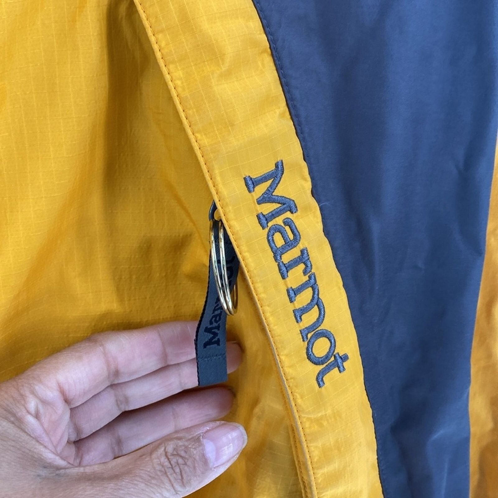 Marmot Marmot yellow gray vented hooded windbreaker camping size XL Size US XL / EU 56 / 4 - 4 Thumbnail
