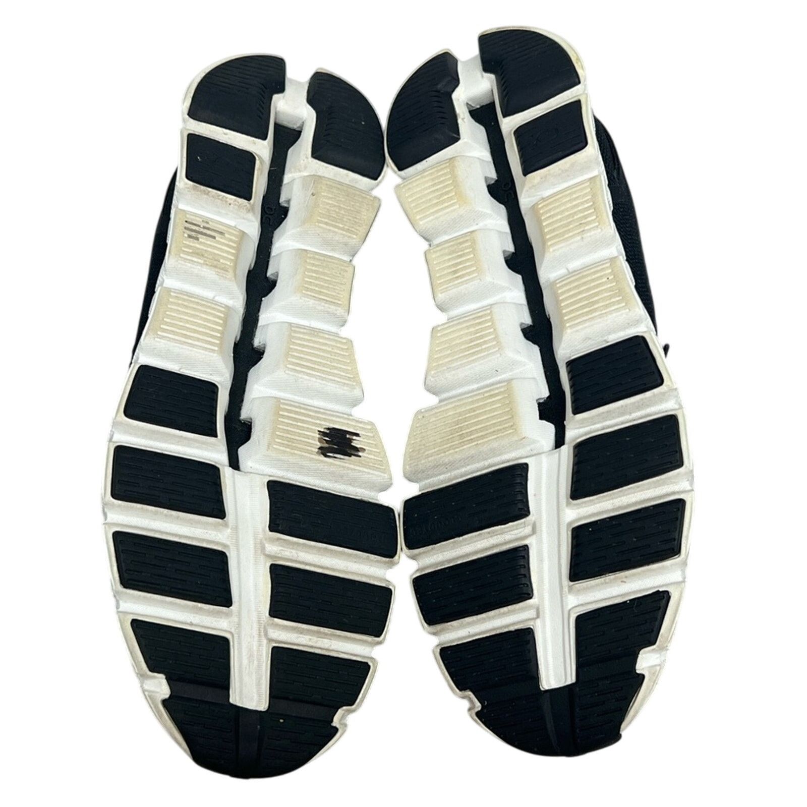 On Women's On Cloud 5 'Black/White' Sneakers - Size 9.5 CLEAN Size US 9.5 / IT 39.5 - 7 Thumbnail