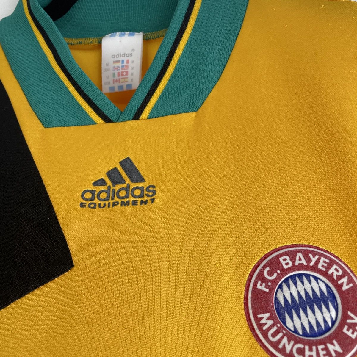 Adidas Vintage Bayern Munich 1993/1995 Away Jersey Men’s Shirt Size US M / EU 48-50 / 2 - 6 Thumbnail