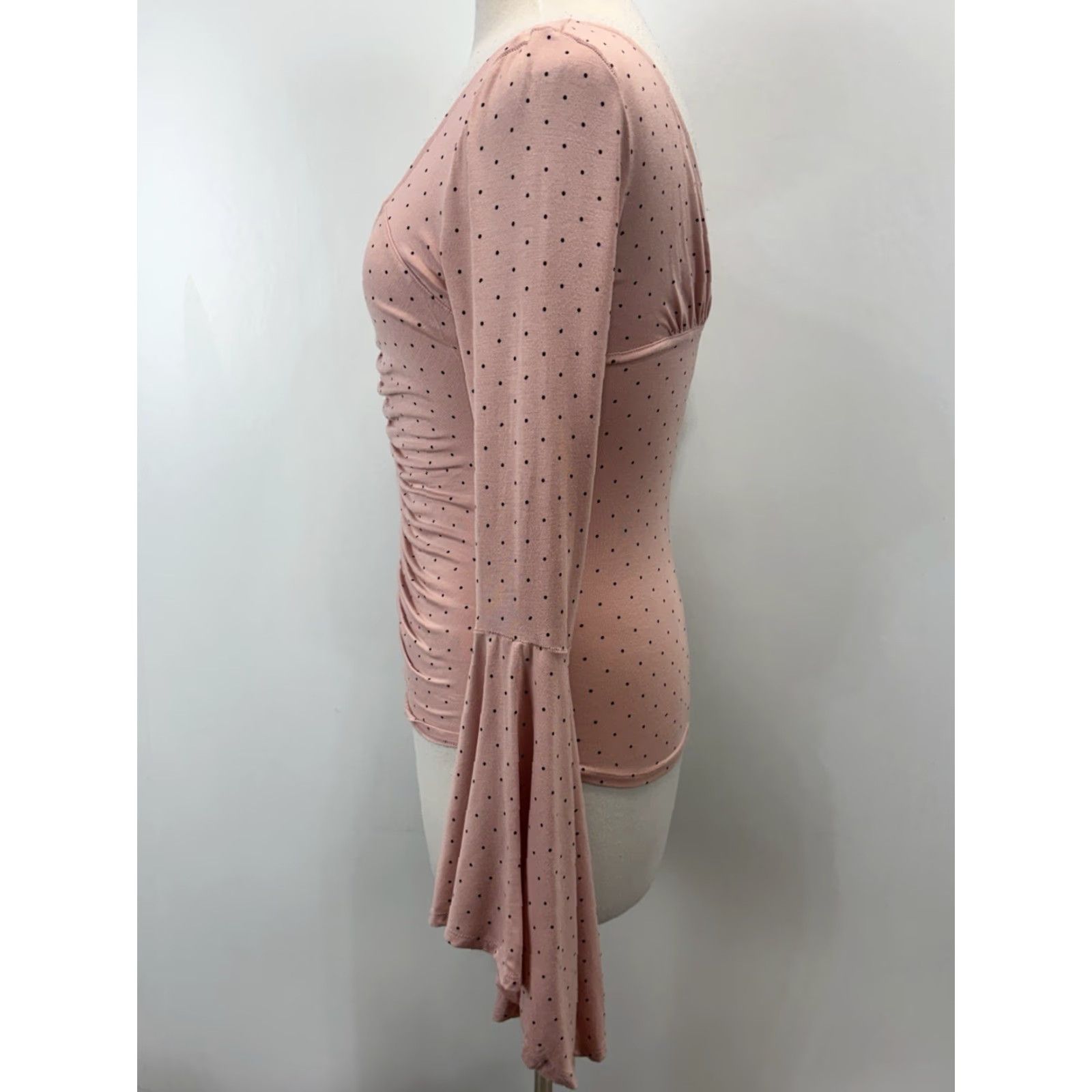 Vintage VINTAGE We The Free Polka Dot Blouse Women’s Small Pink Bell Sleeve Ruched Boho Size S / US 4 / IT 40 - 2 Thumbnail
