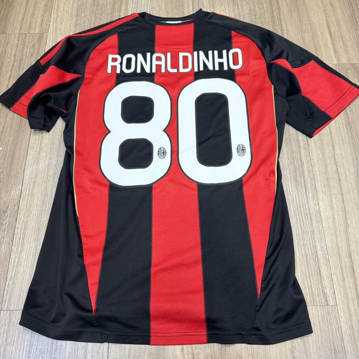Sports Specialties AC Milan 10/11 home shirt #80 Ronaldinho Size US S / EU 44-46 / 1 - 2 Thumbnail